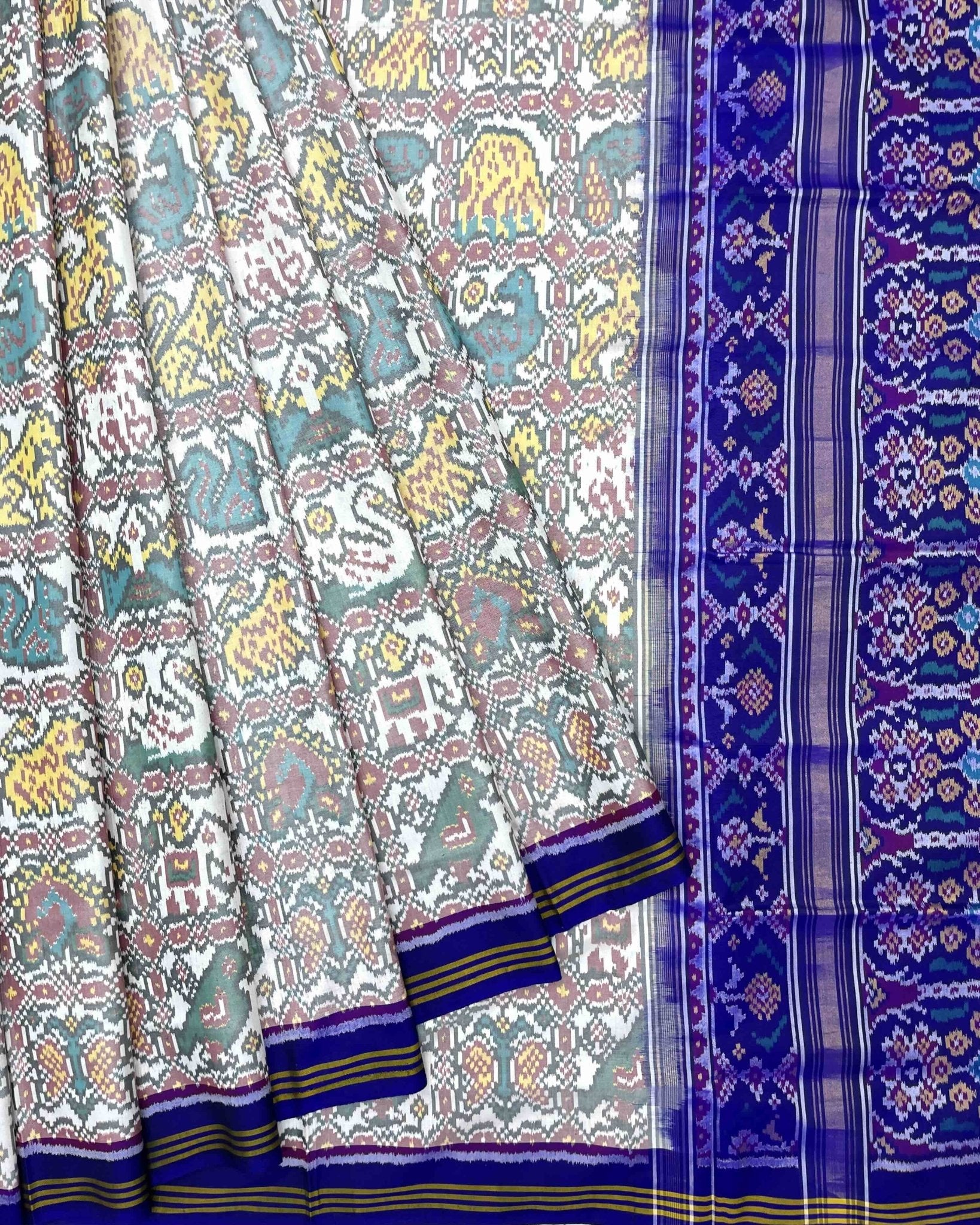 Blue & White Narikunj Patola Saree - SindhoiPatolaArt