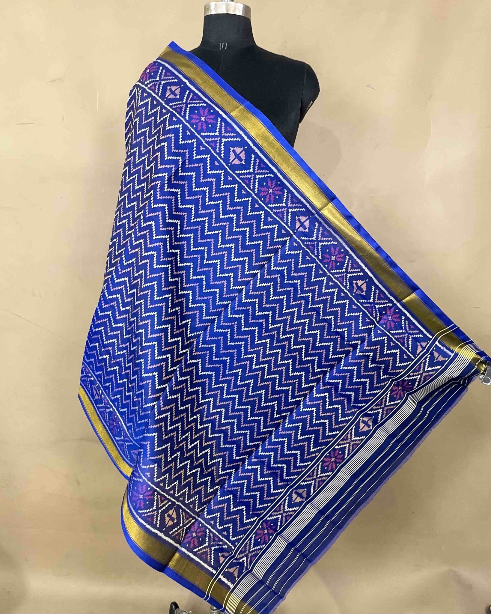 Blue Zig Zag Patola Dupatta - SindhoiPatolaArt