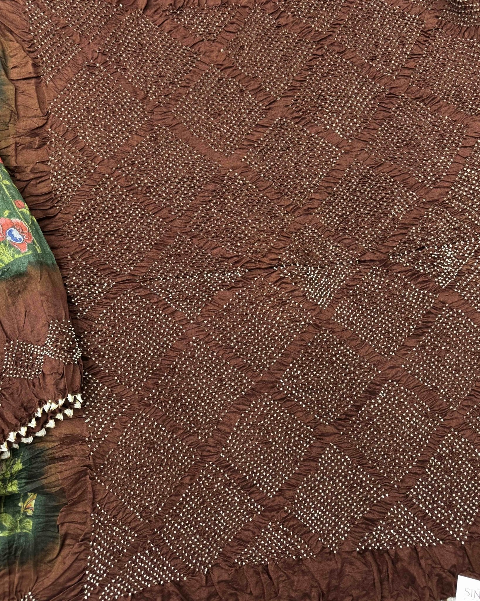 Brown & Green Flower Pichhwai Bandhani Saree - SindhoiPatolaArt