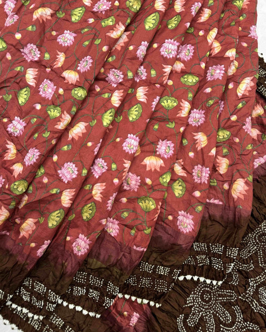 Brown & Redish Brown Orange Flower Pichhwai Bandhani Saree - SindhoiPatolaArt