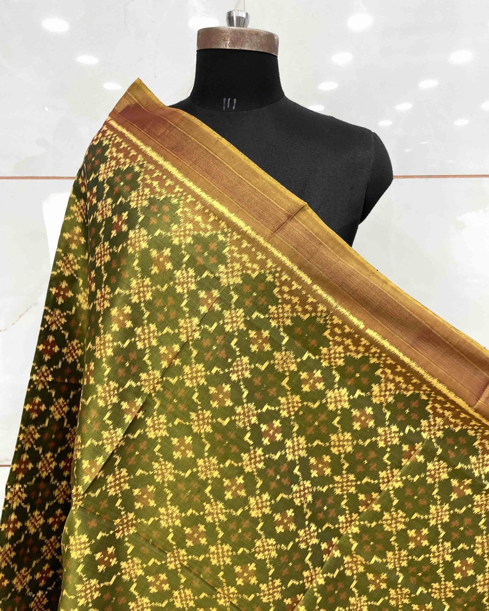 Golden Buttonful Design Patola Dupatta - SindhoiPatolaArt