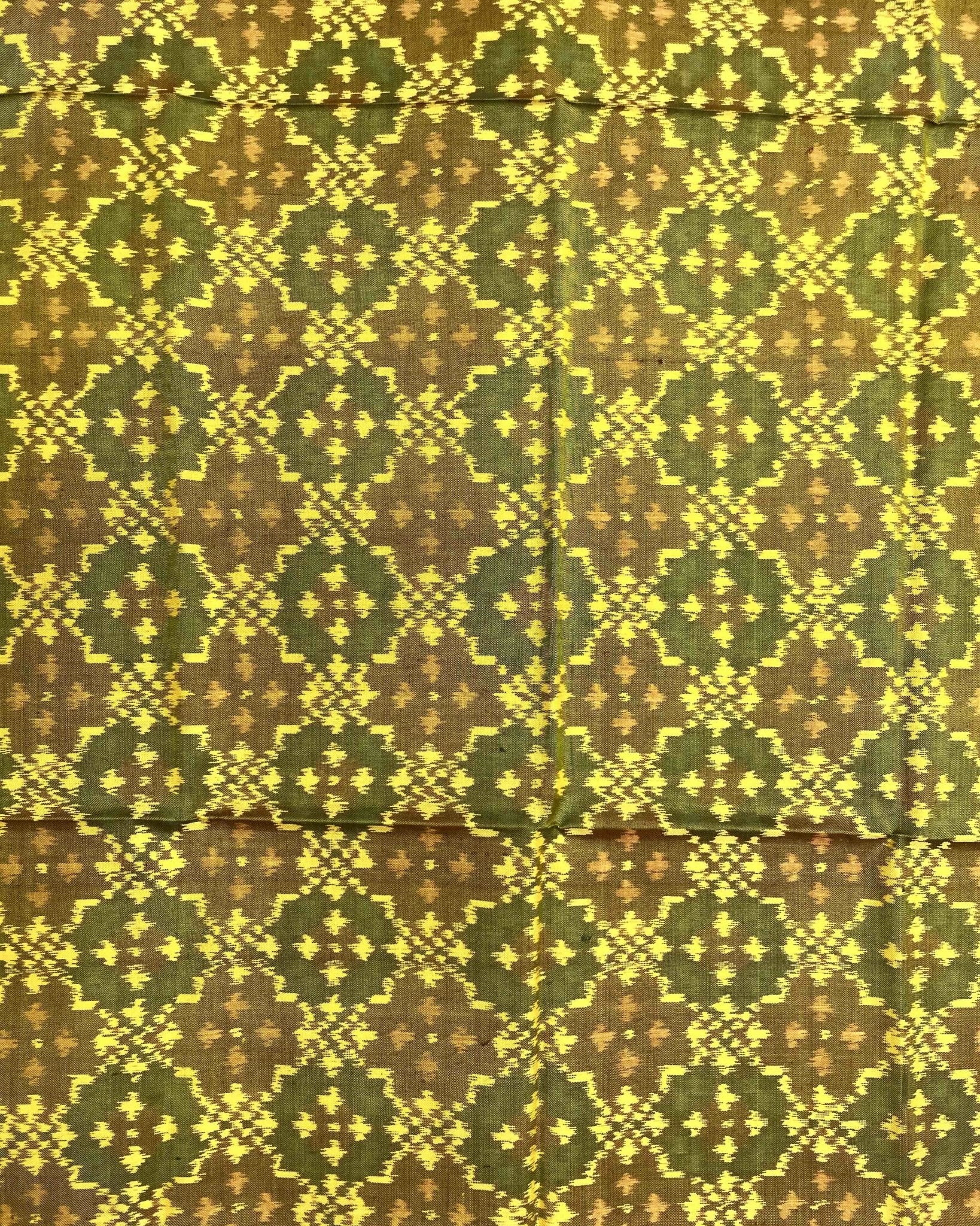 Golden Buttonful Design Patola Dupatta - SindhoiPatolaArt