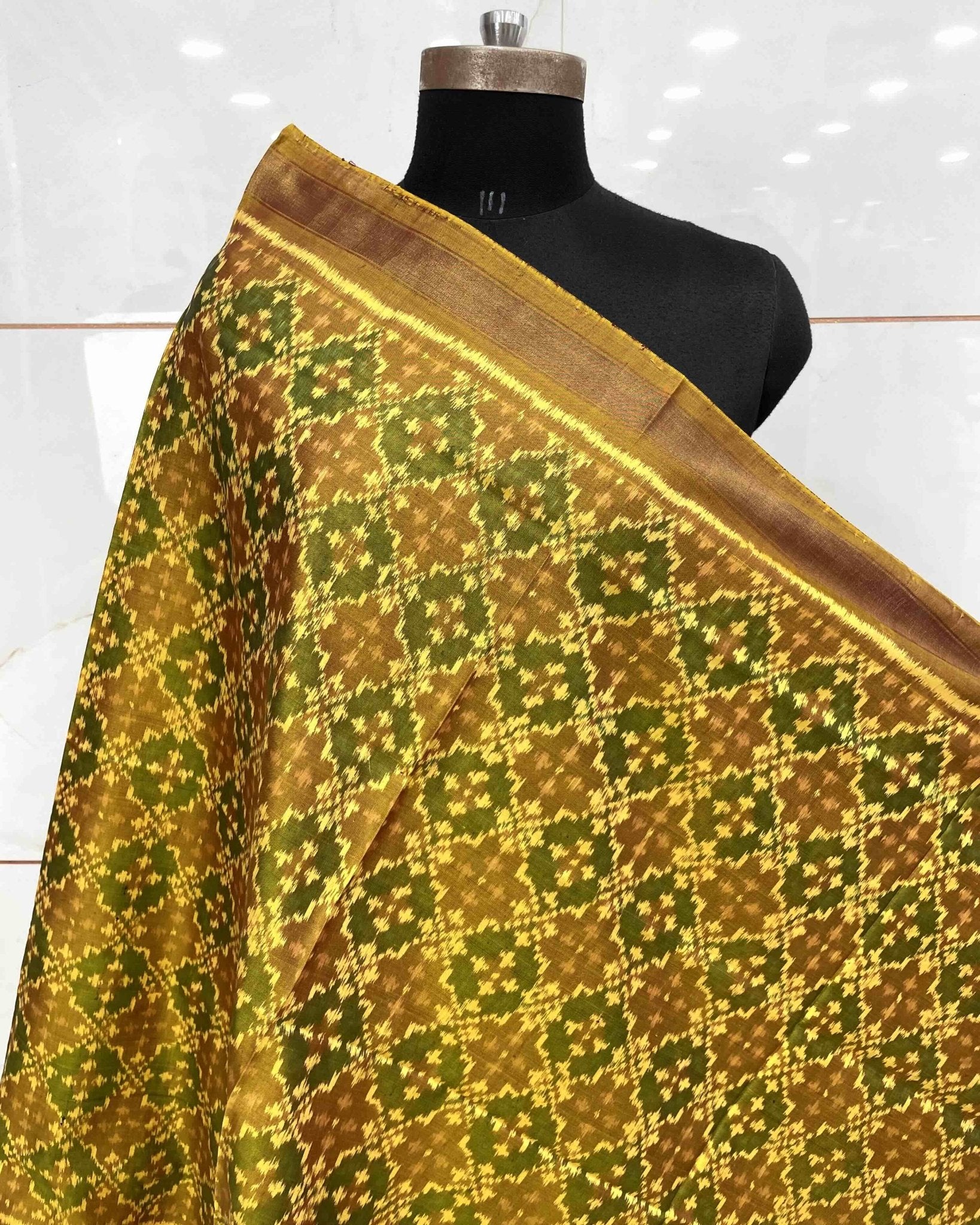 Golden Buttonful Design Patola Dupatta - SindhoiPatolaArt