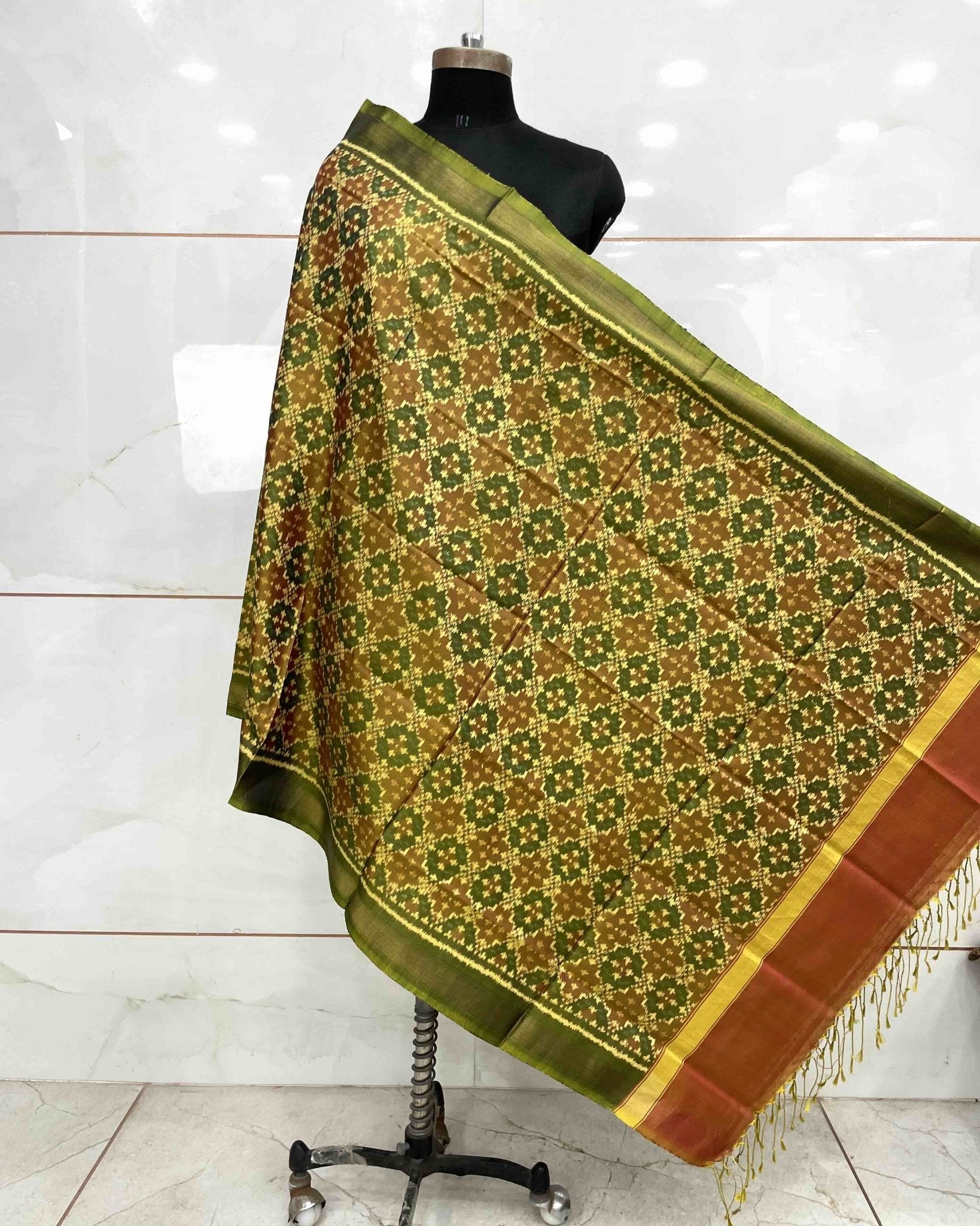 Golden Buttonful Design Patola Dupatta - SindhoiPatolaArt