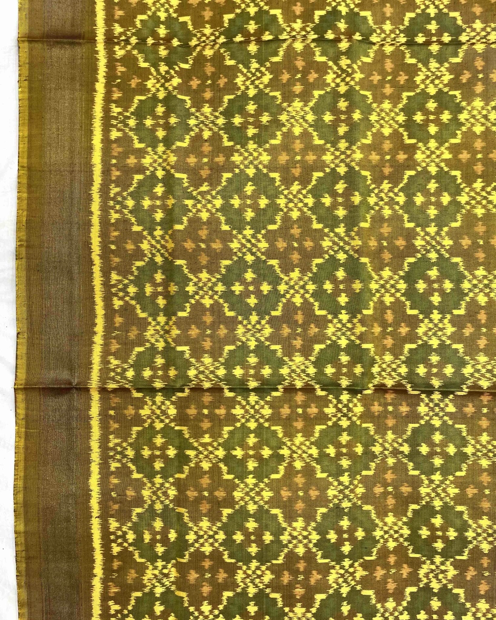 Golden Buttonful Design Patola Dupatta - SindhoiPatolaArt