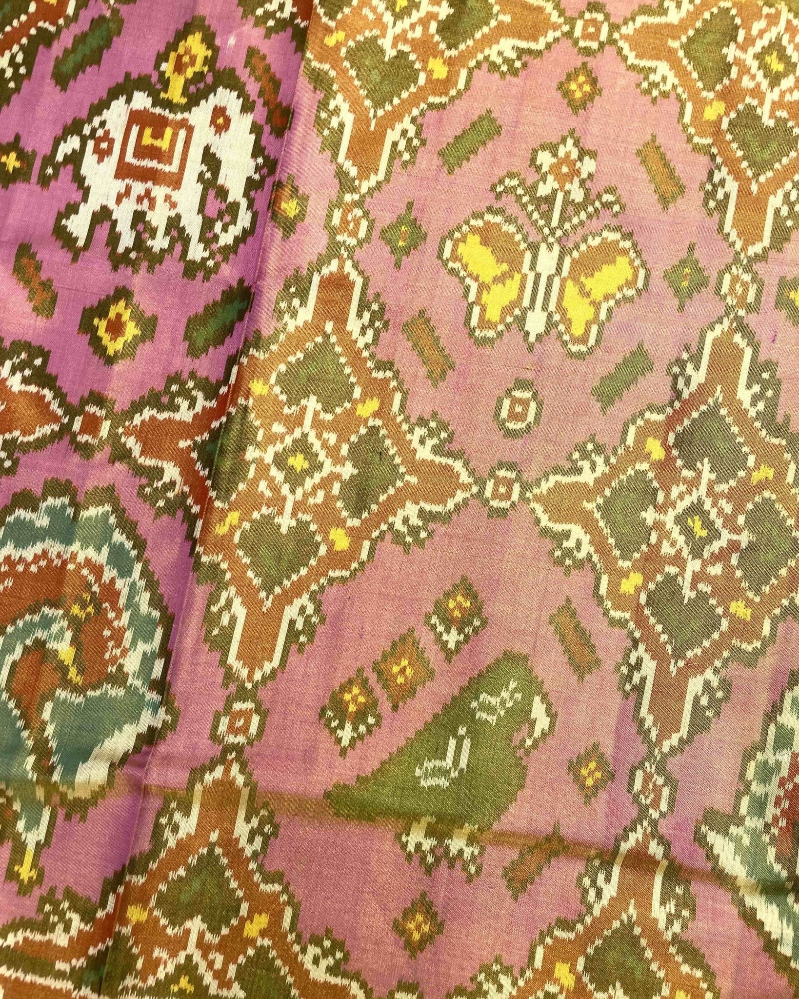 Golden & Light Pink Big Figure Chhabdi Narikunj Tissue Patola Saree - SindhoiPatolaArt