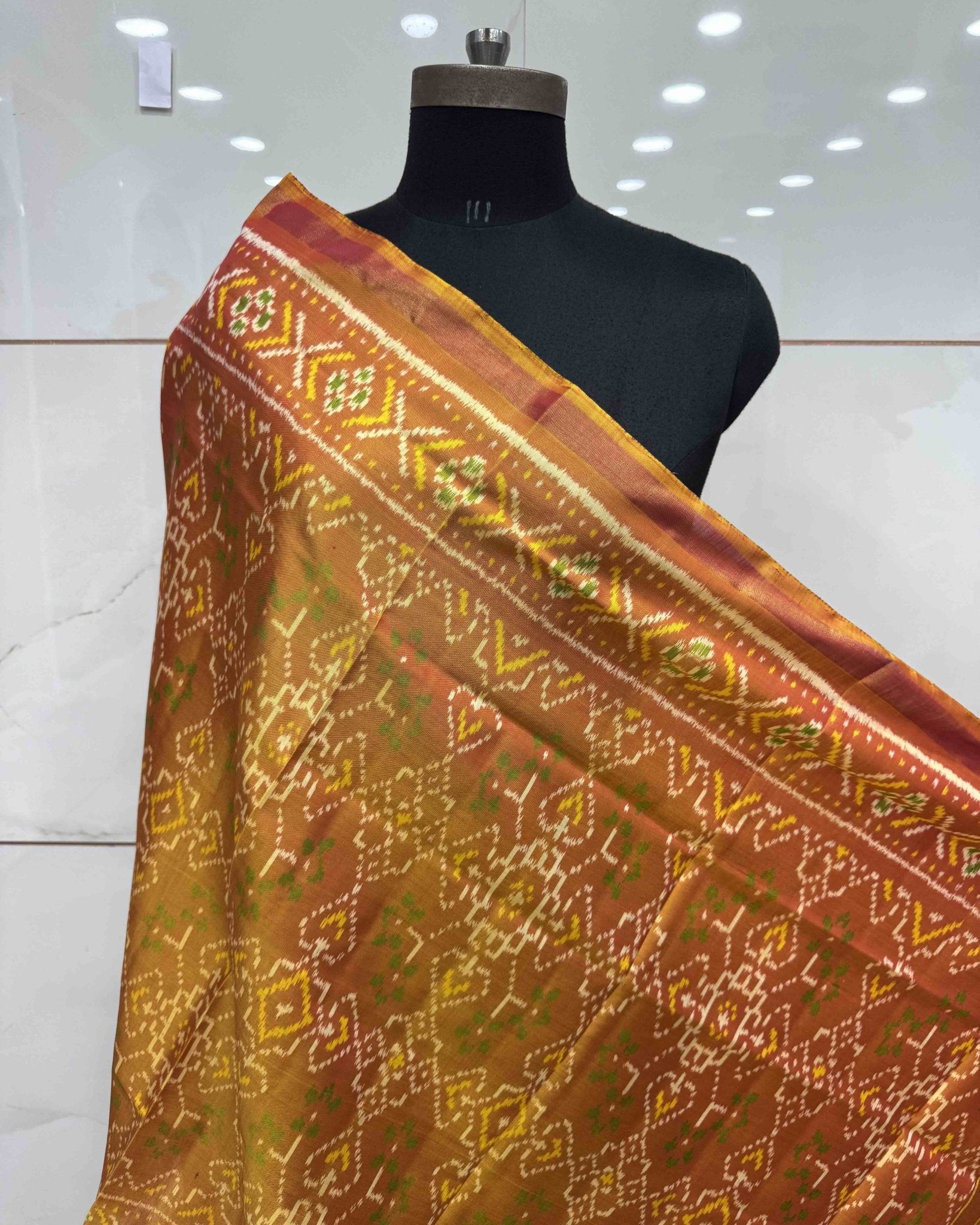 Golden Navratan Manekchowk Patola Dupatta - SindhoiPatolaArt