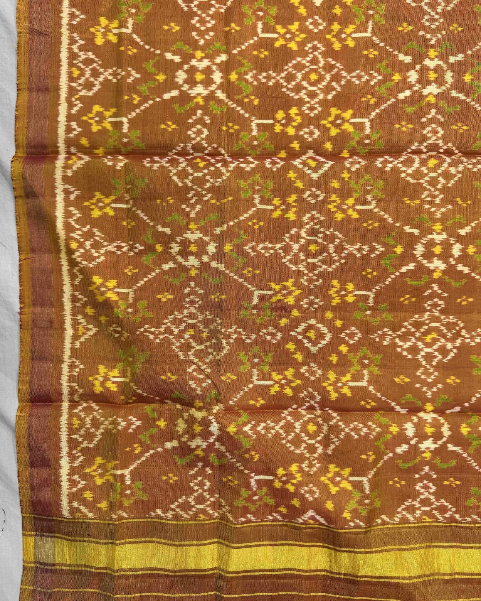 Golden Navratan Patola Dupatta - SindhoiPatolaArt
