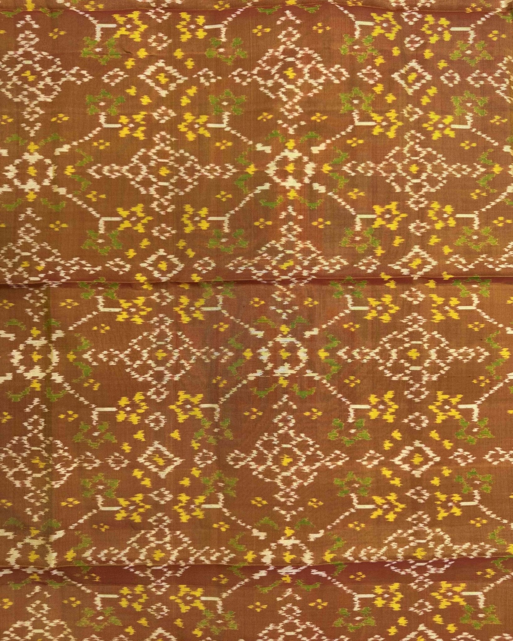 Golden Navratan Patola Dupatta - SindhoiPatolaArt