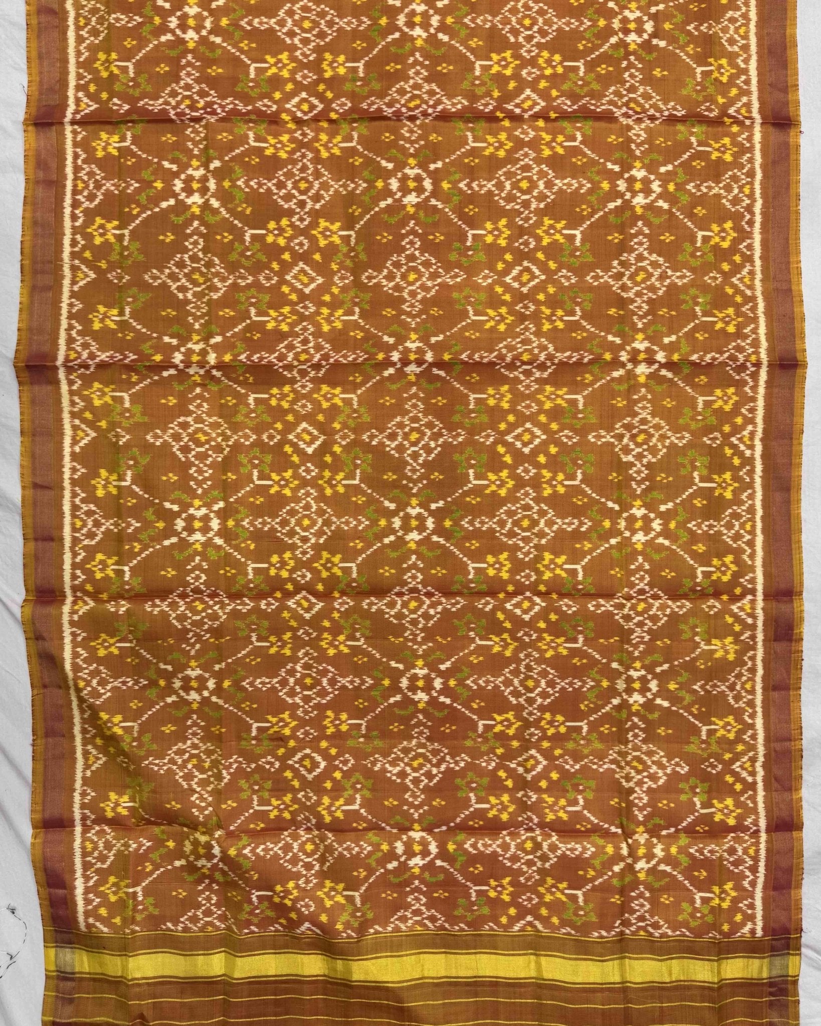 Golden Navratan Patola Dupatta - SindhoiPatolaArt
