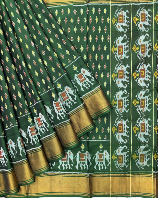 Green Booty with Elephant Scut Border Patola Saree - SindhoiPatolaArt