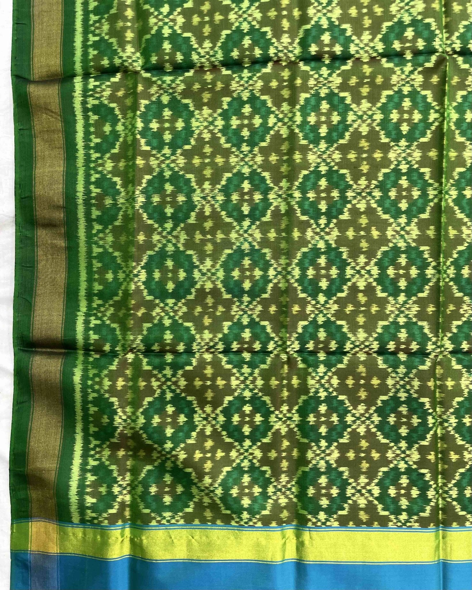 Green Buttonful Design Patola Dupatta - SindhoiPatolaArt