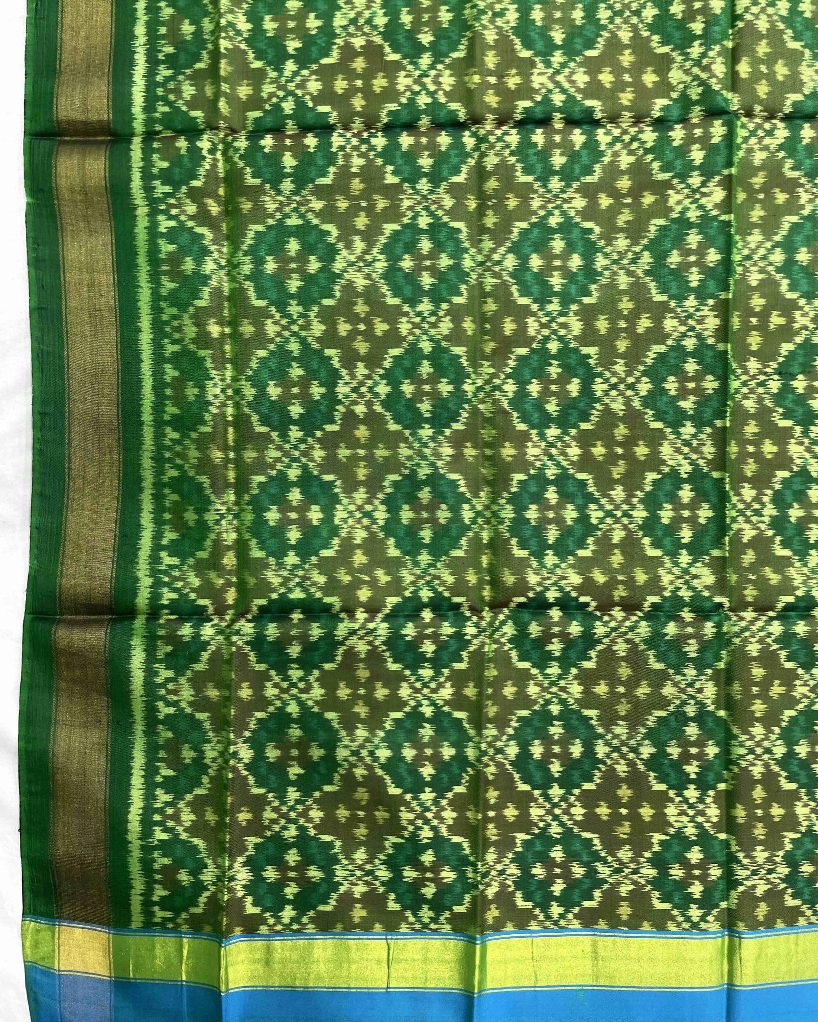 Green Buttonful Design Patola Dupatta - SindhoiPatolaArt