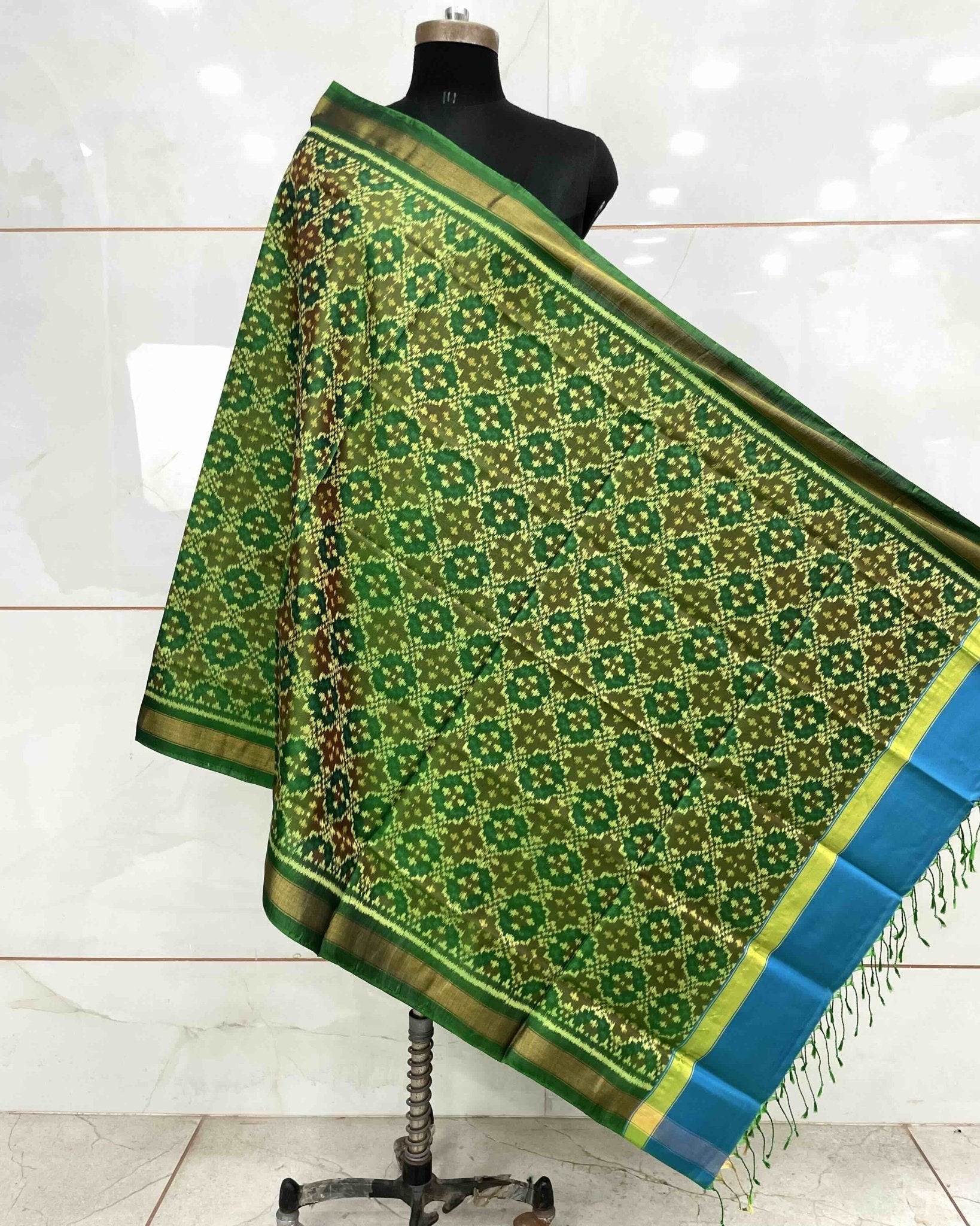 Green Buttonful Design Patola Dupatta - SindhoiPatolaArt