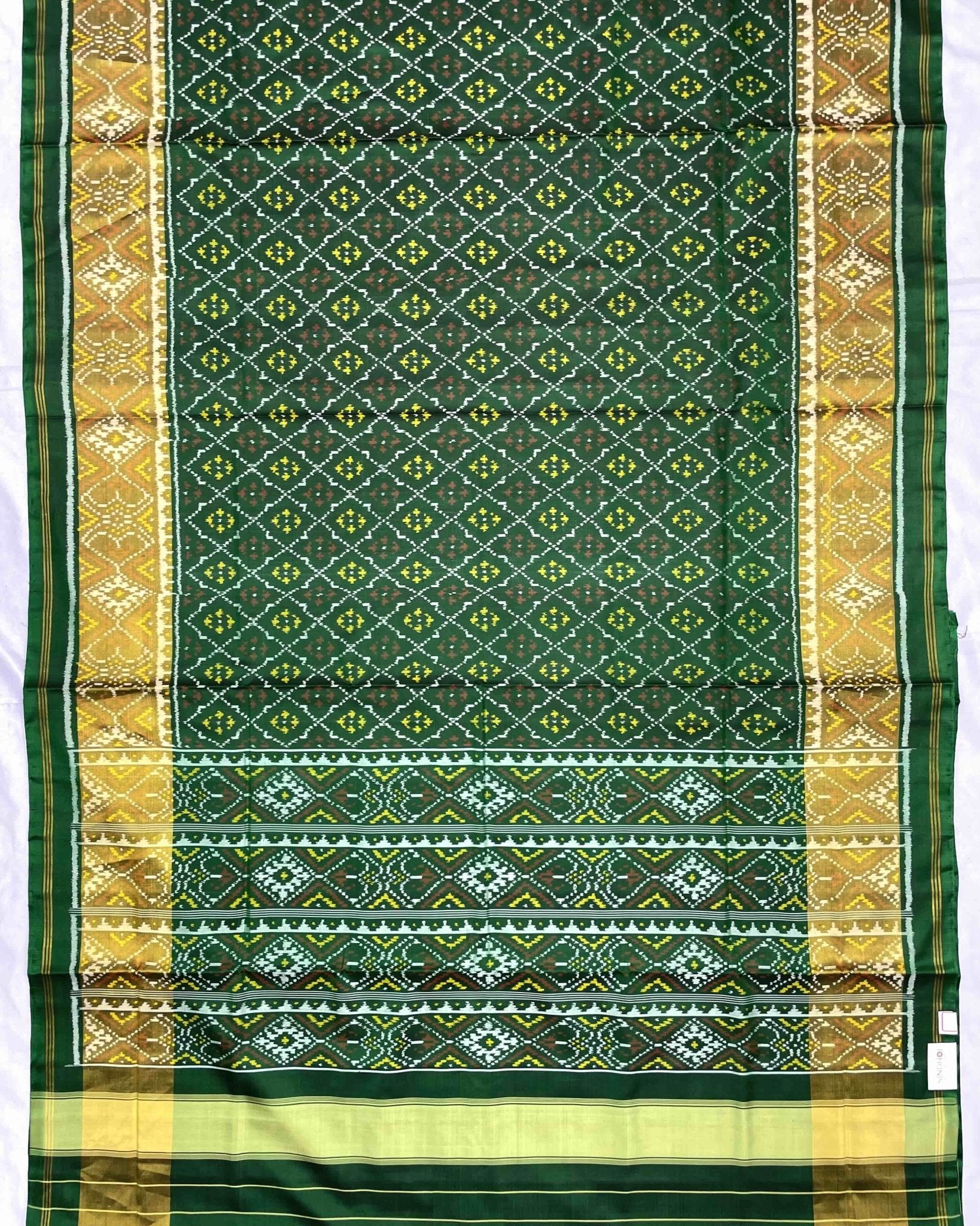 Green Buttonful Patola Saree - SindhoiPatolaArt