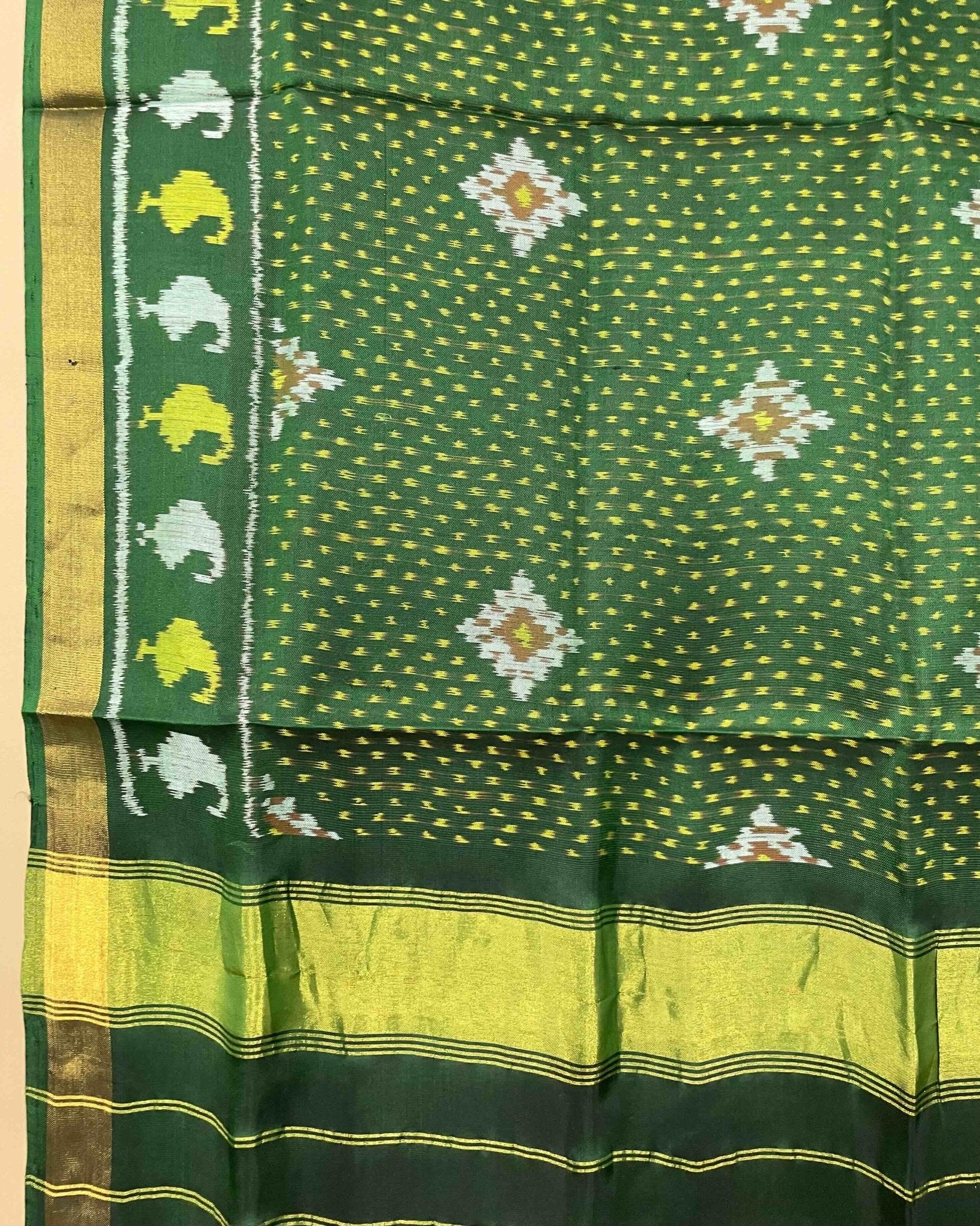Green Doted Panchanda Patola Dupatta - SindhoiPatolaArt