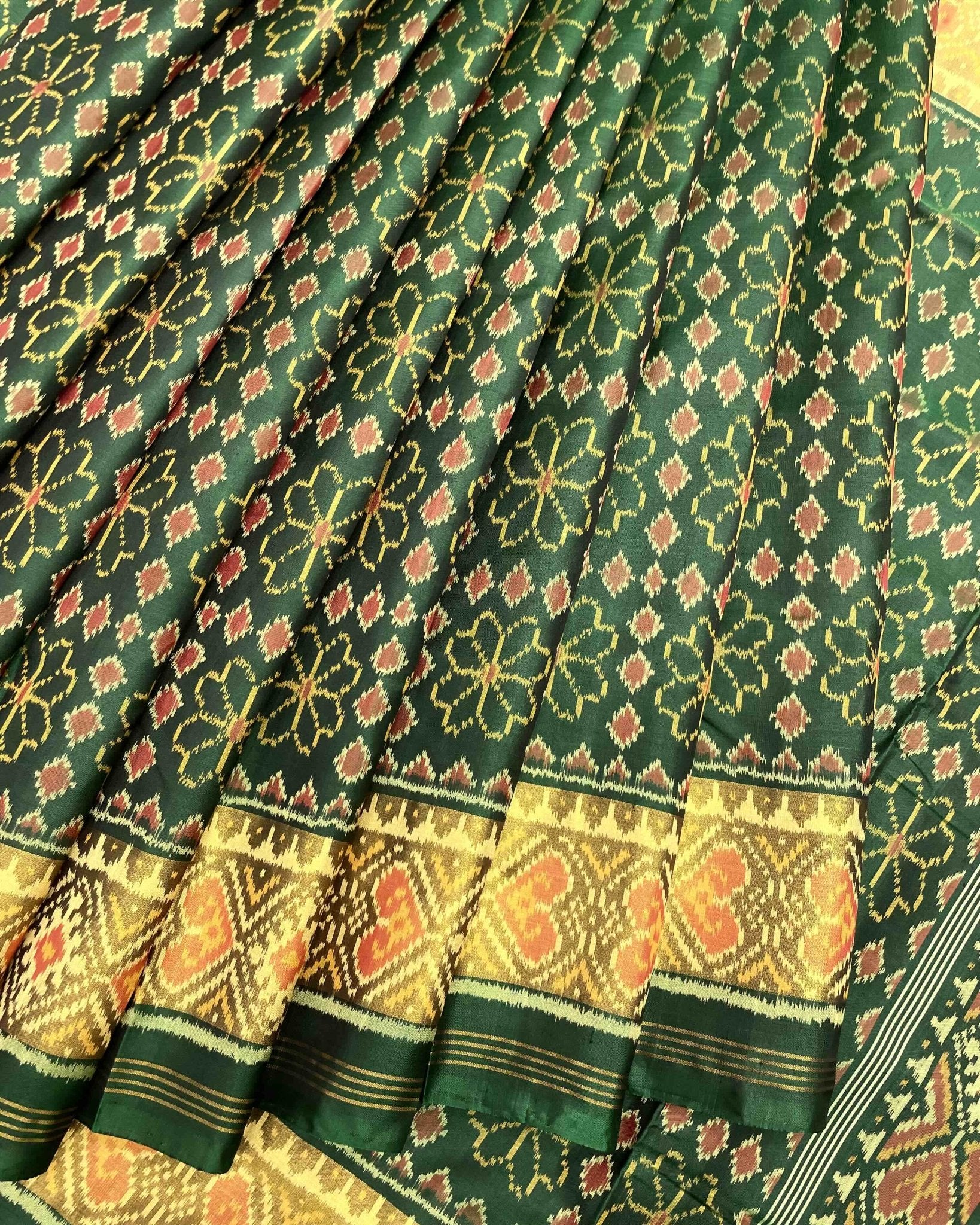 Green Fancy Flower Design Patola Saree - SindhoiPatolaArt