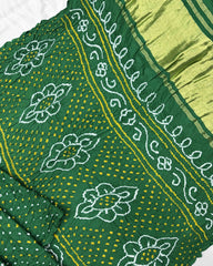 Green Gajji Silk Bandhani Saree - SindhoiPatolaArt