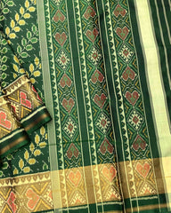 Green Leaves Leheriya Patola Saree - SindhoiPatolaArt