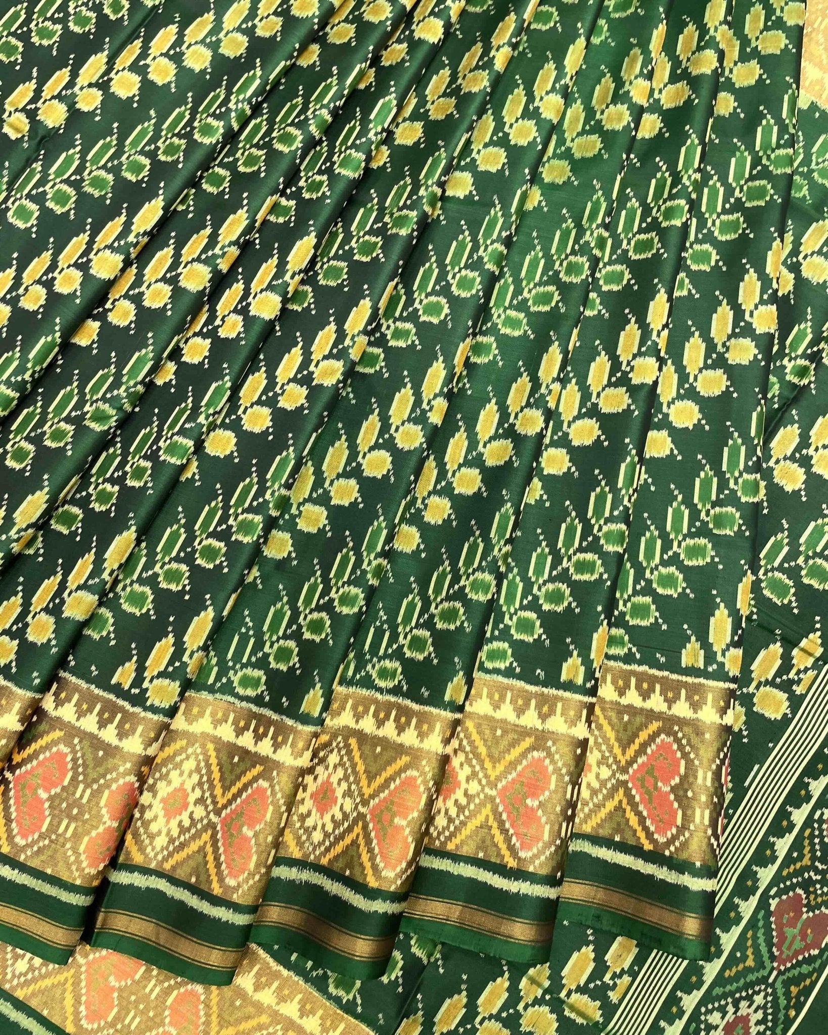 Green Leaves Leheriya Patola Saree - SindhoiPatolaArt