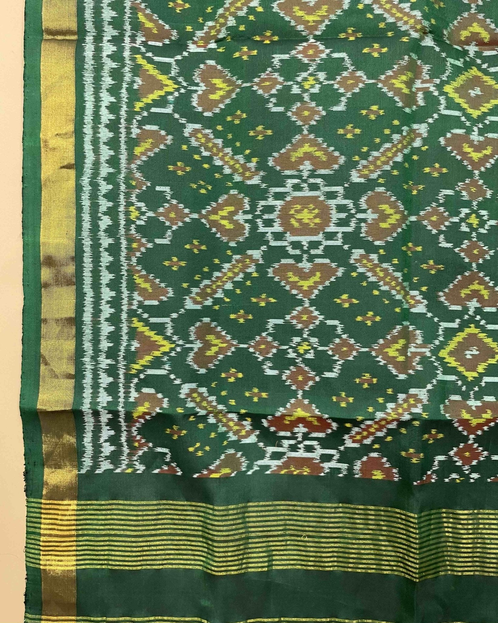 Green Manekchowk Patola Stole - SindhoiPatolaArt