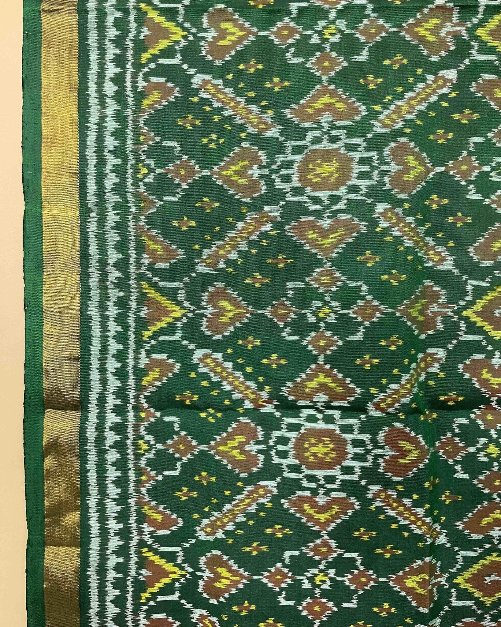Green Manekchowk Patola Stole - SindhoiPatolaArt