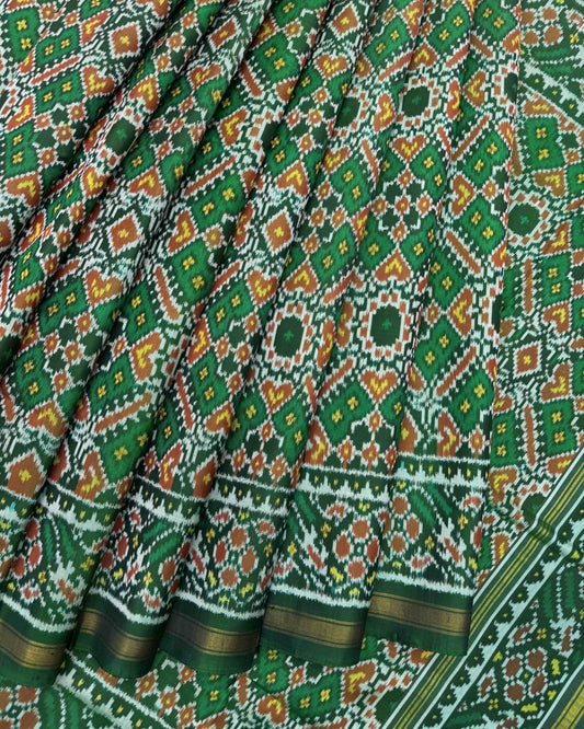 Green Manekchowk Semi Double Ikat Patola Saree - SindhoiPatolaArt