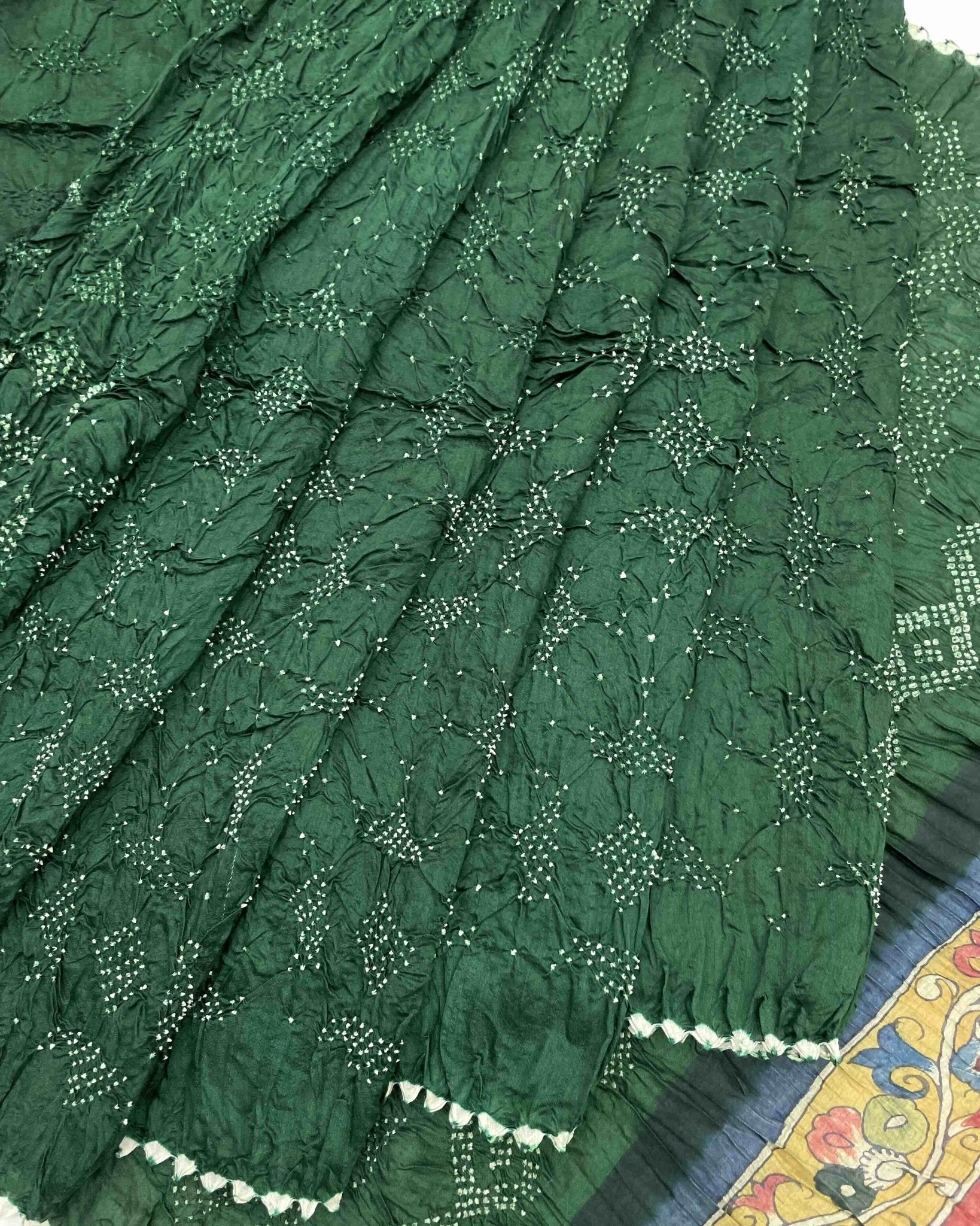 Green Munga Silk Pen Kamalkari Bandhani Saree - SindhoiPatolaArt