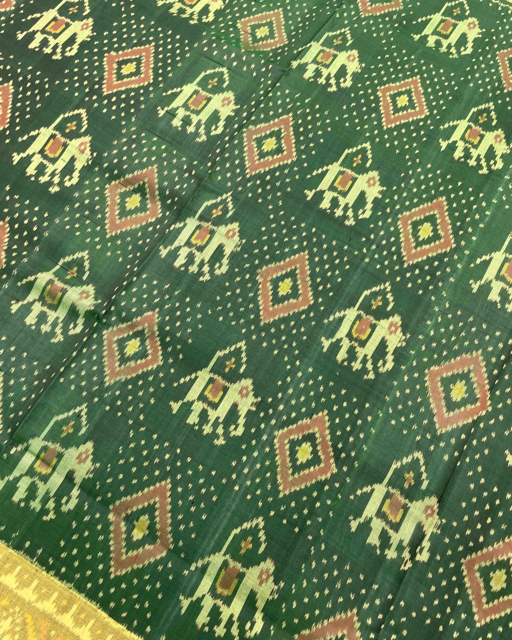 Green Narikunj Doted Designer Patola Saree - SindhoiPatolaArt