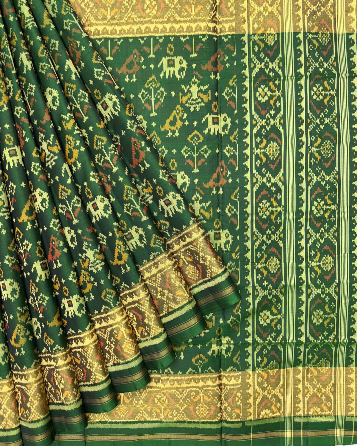 Green Narikunj Patola Saree - SindhoiPatolaArt