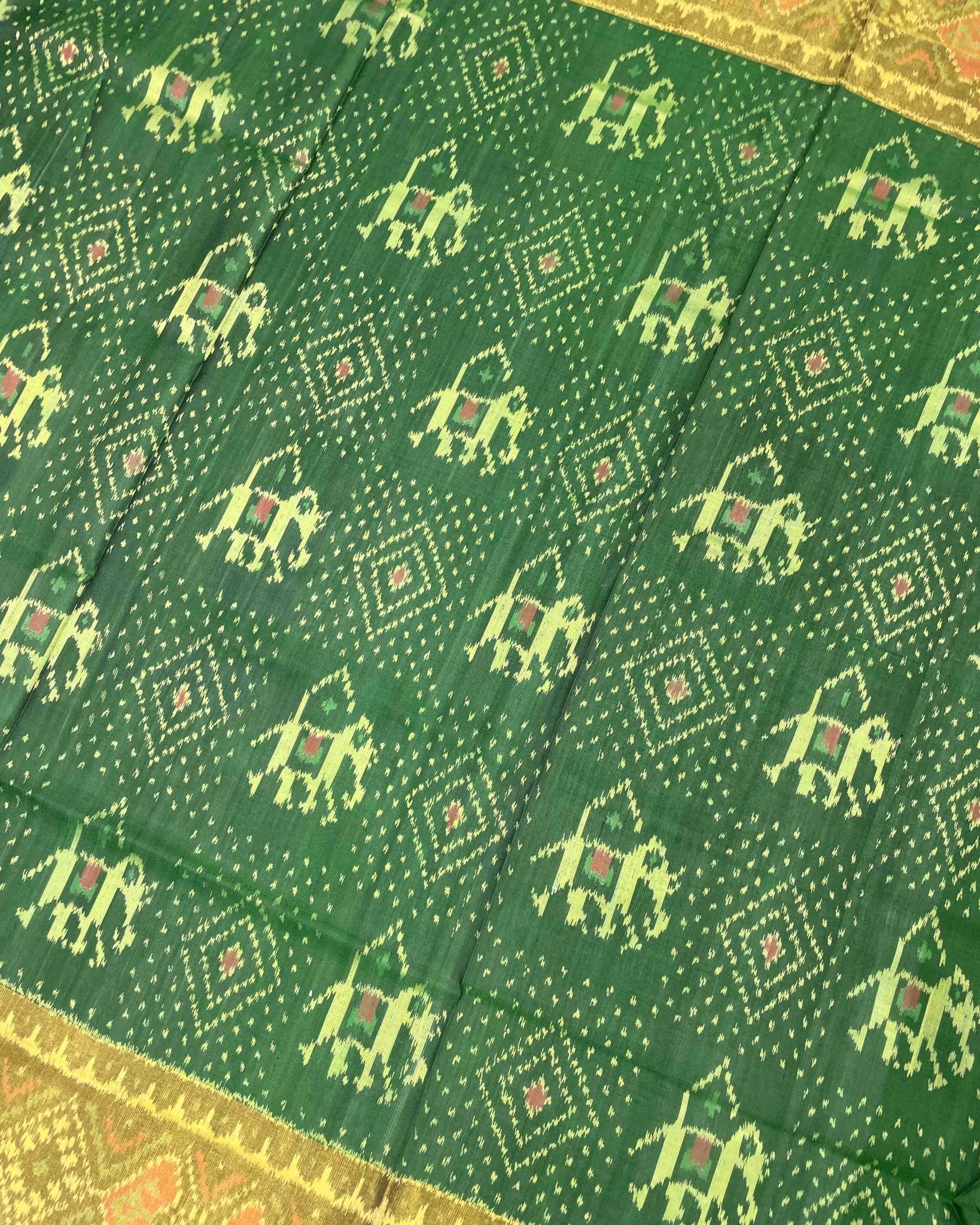 Green Narikunj with Doted Panchanda Designer Patola Saree - SindhoiPatolaArt