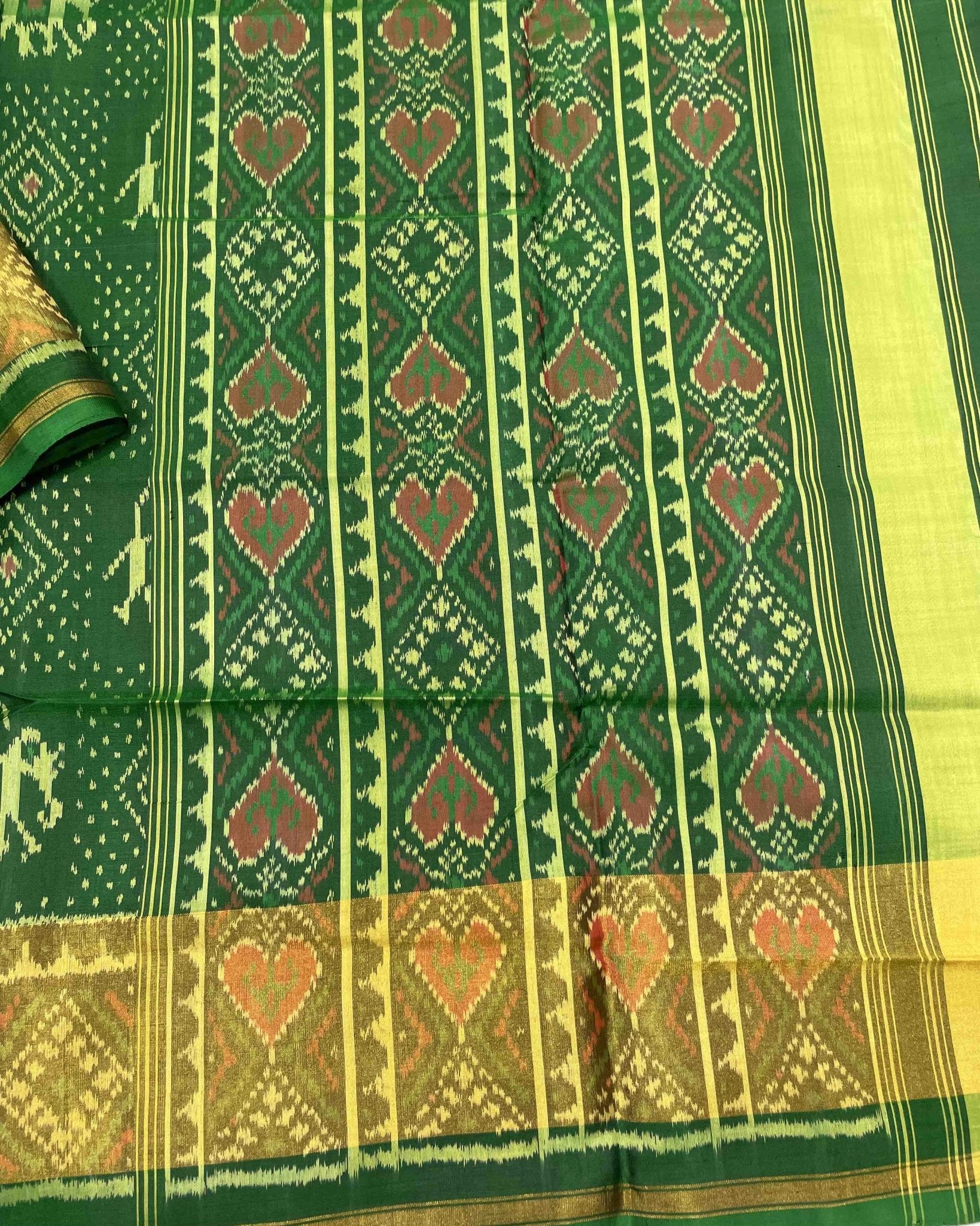 Green Narikunj with Doted Panchanda Designer Patola Saree - SindhoiPatolaArt