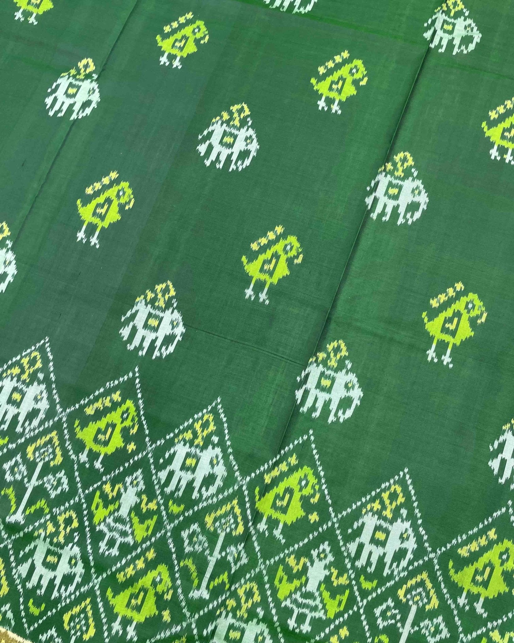 Green Narikunj with Scut Border Patola Saree - SindhoiPatolaArt