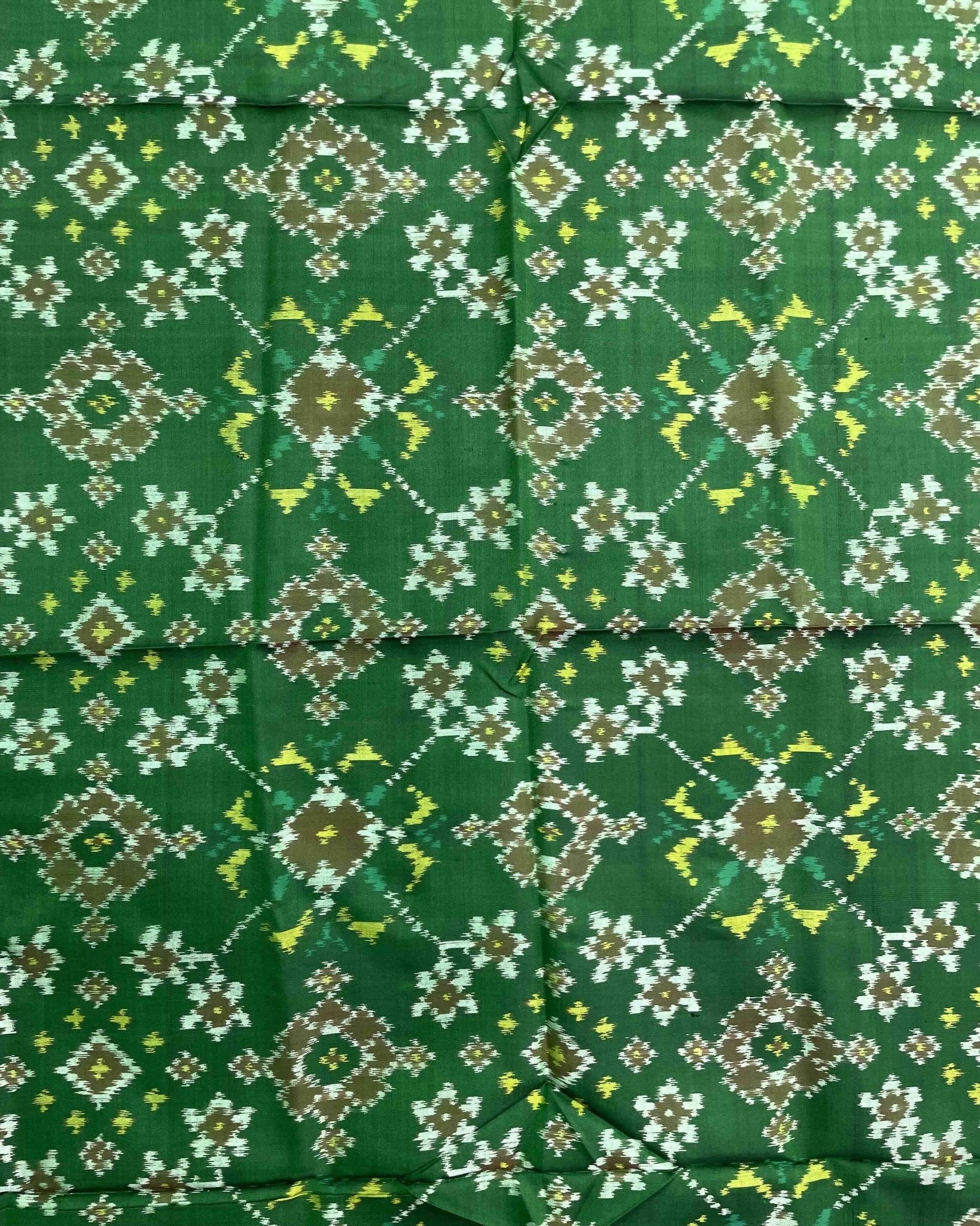 Green Navratan Patola Dupatta - SindhoiPatolaArt