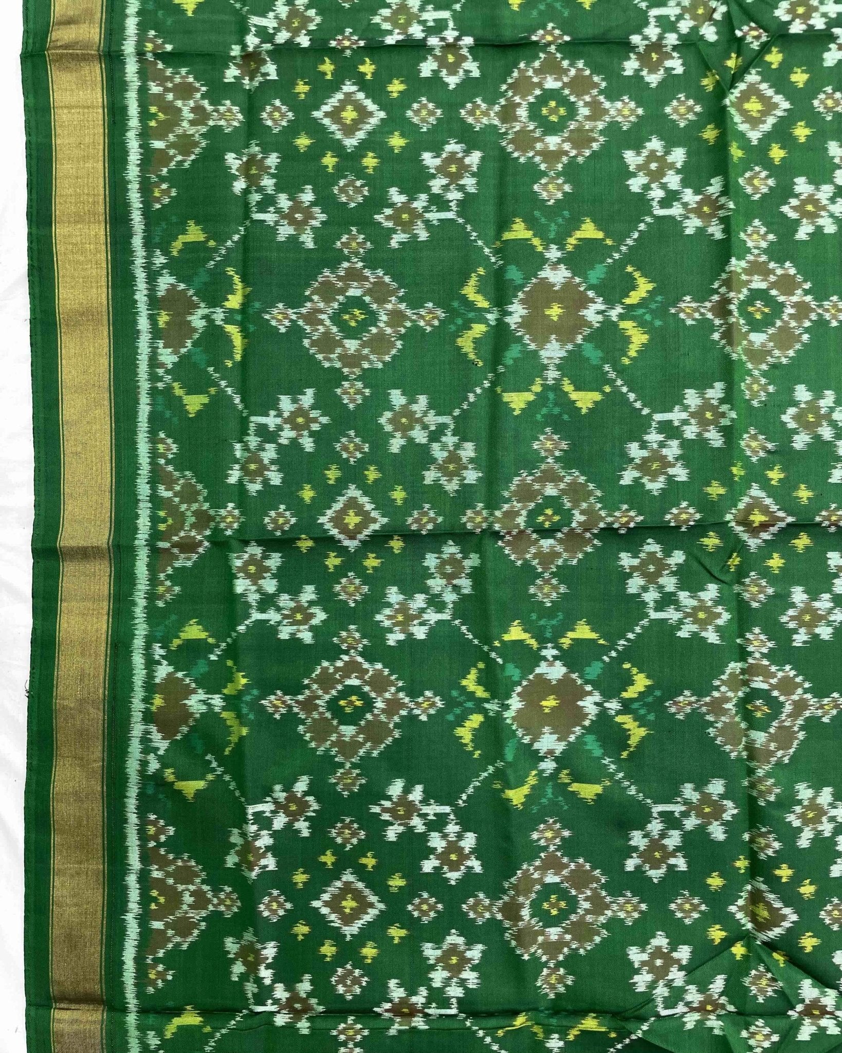 Green Navratan Patola Dupatta - SindhoiPatolaArt