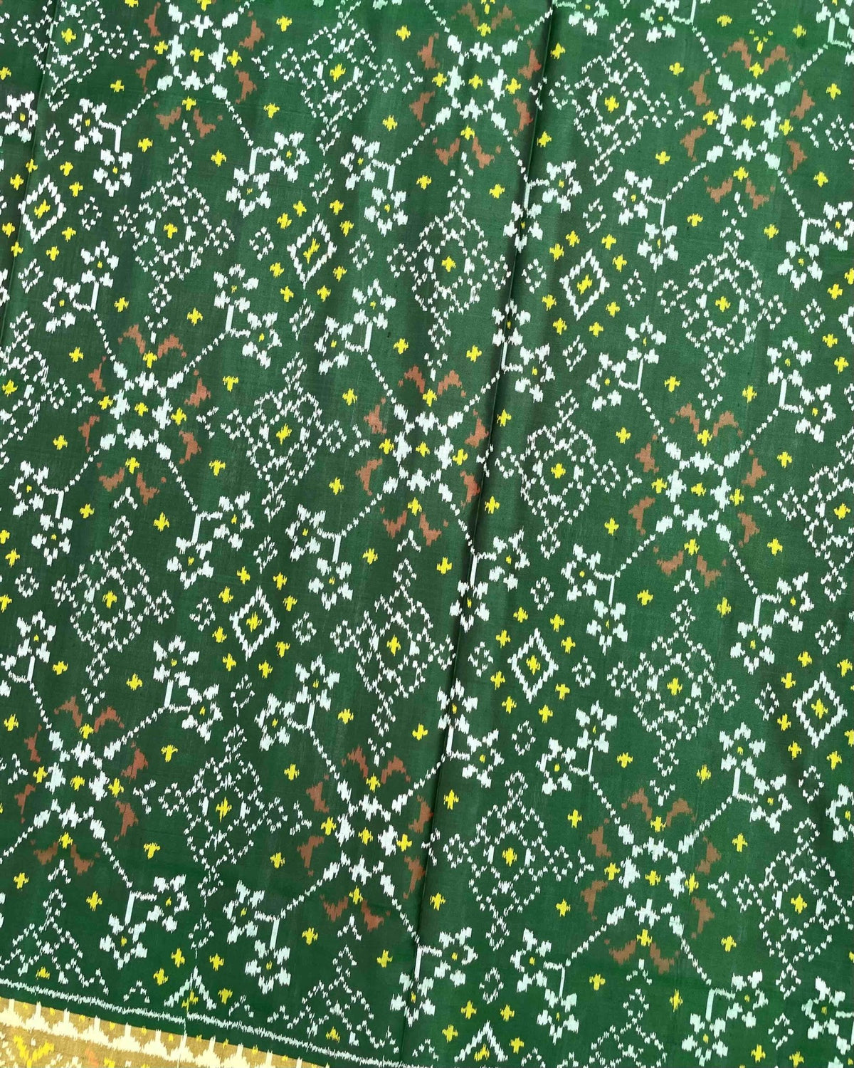 Green Navratan Patola Saree - SindhoiPatolaArt