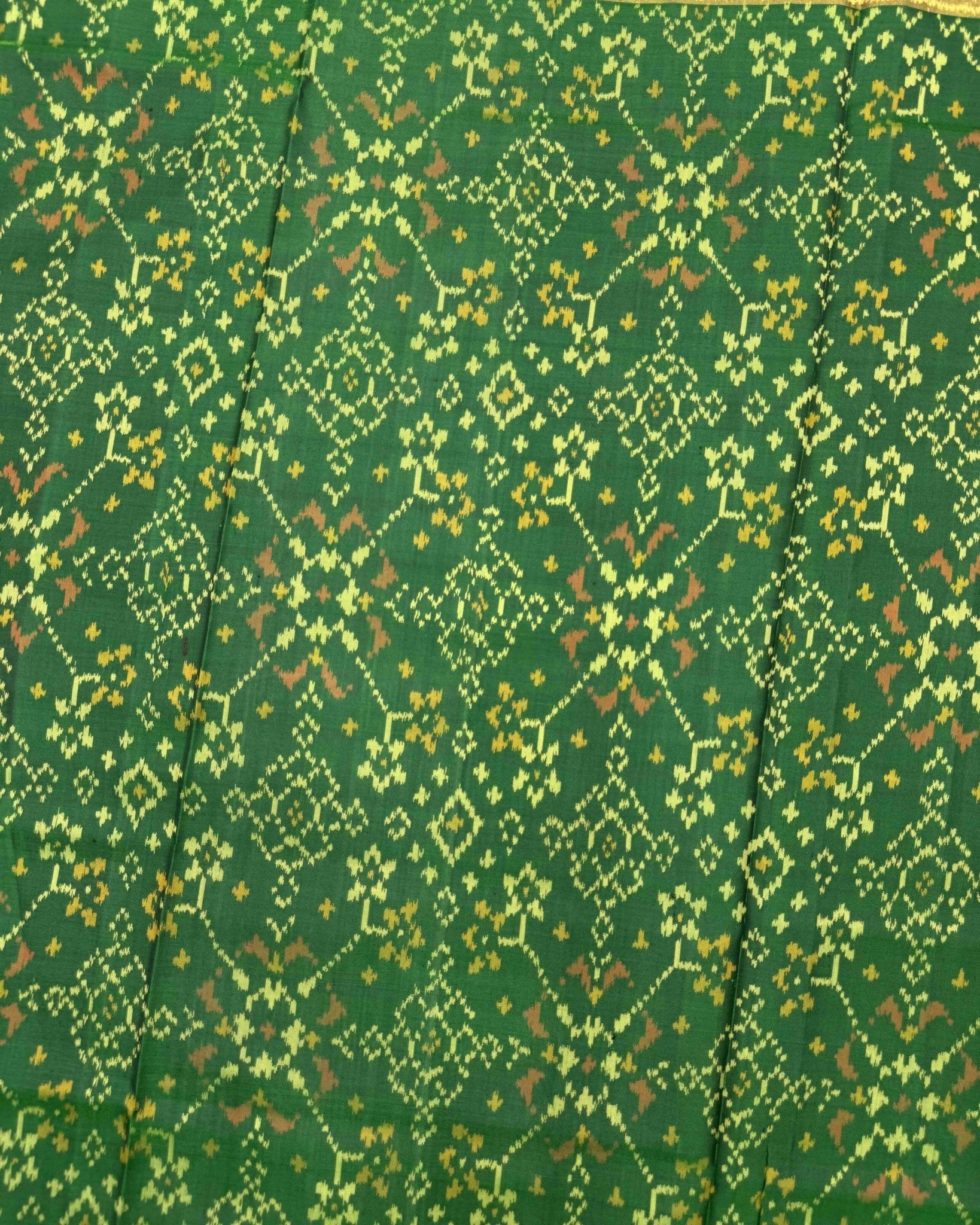 Green Navratan Patola Saree - SindhoiPatolaArt
