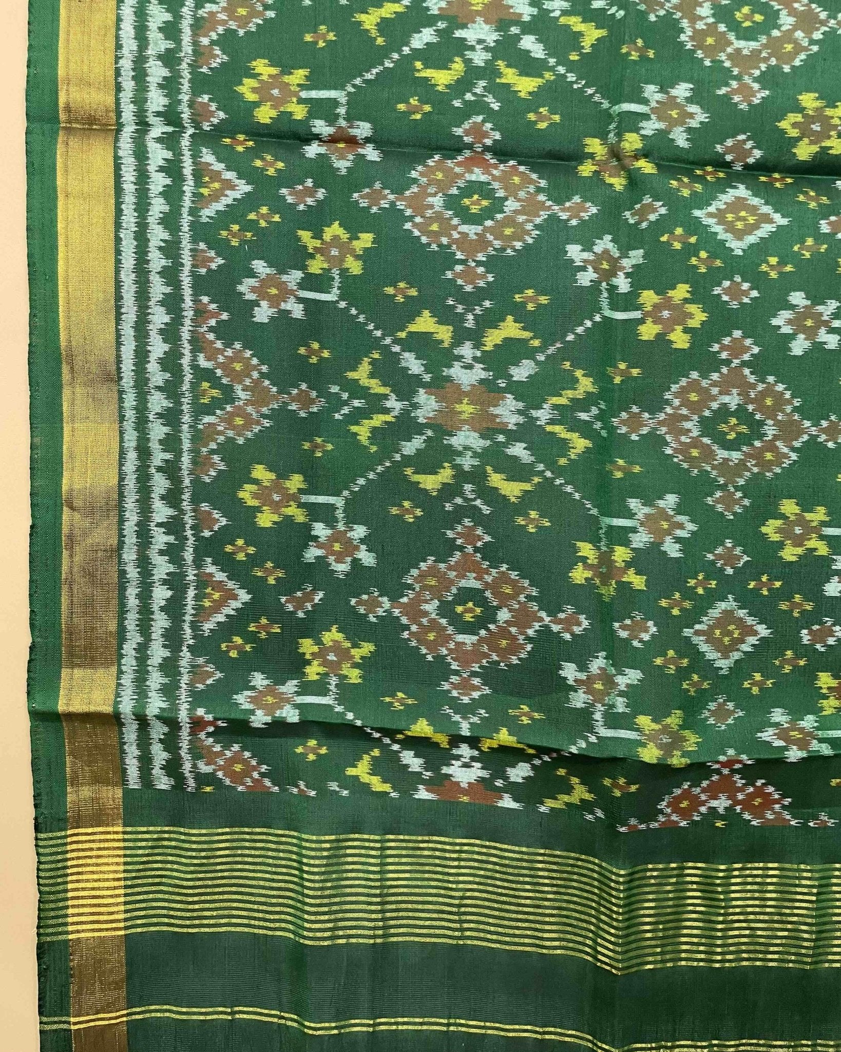 Green Navratan Patola Stole - SindhoiPatolaArt