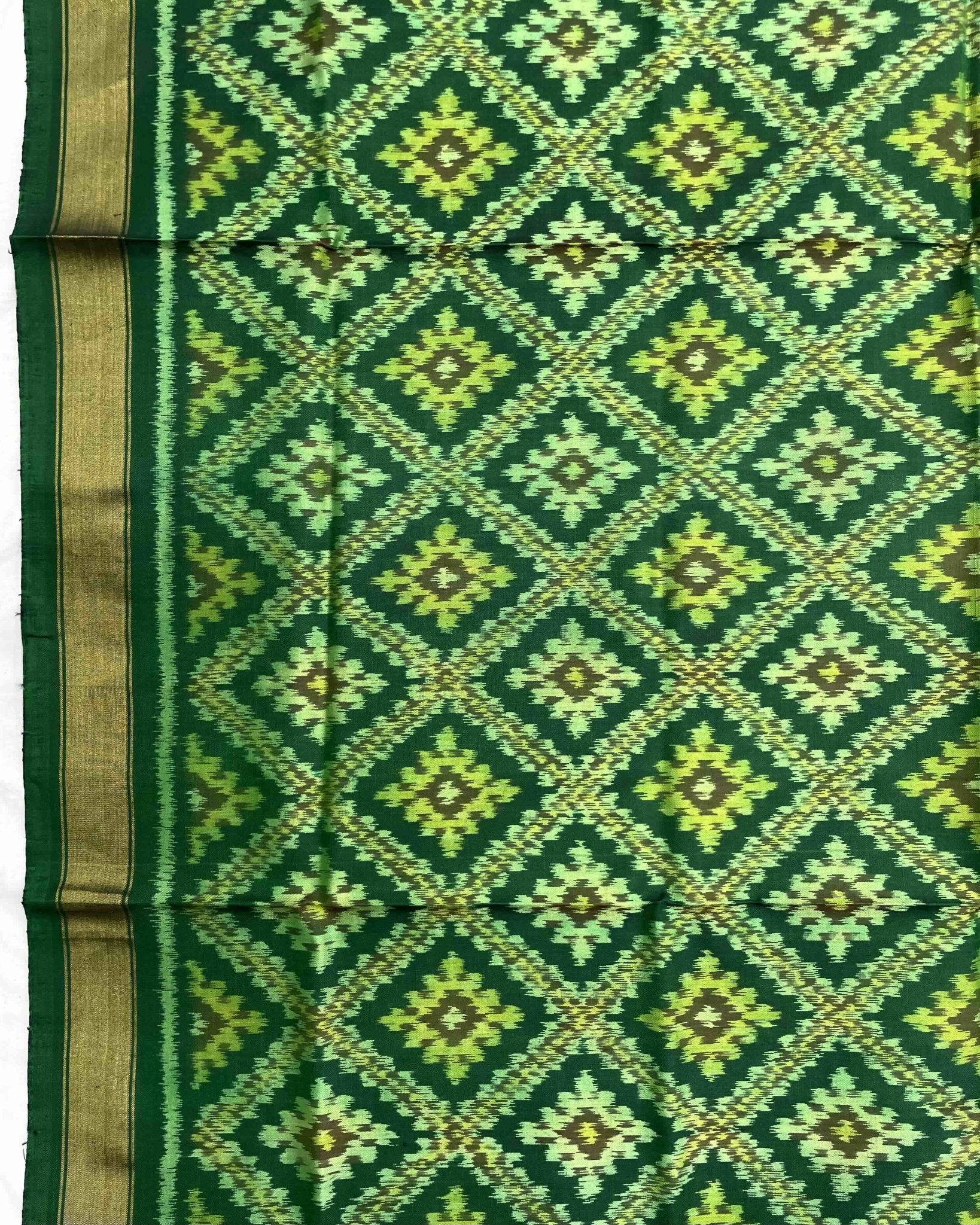 Green Panchanda Patola Dupatta - SindhoiPatolaArt