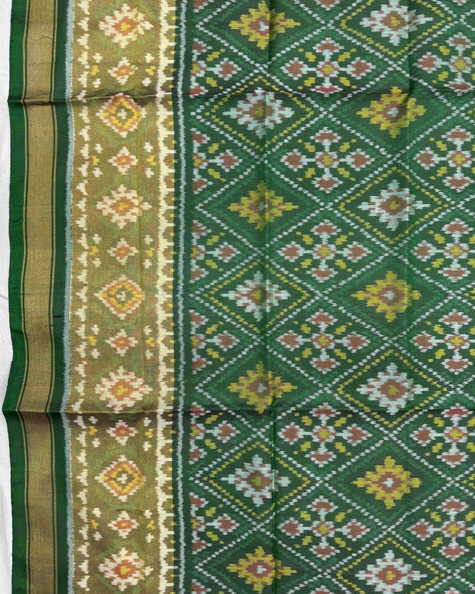 Green Panchanda Patola Dupatta - SindhoiPatolaArt