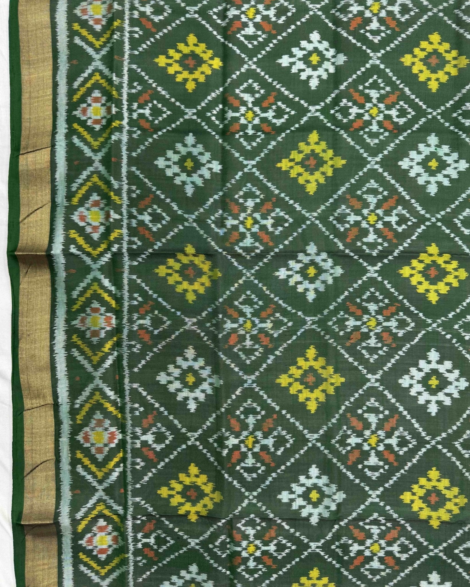 Green Panchanda Patola Dupatta - SindhoiPatolaArt