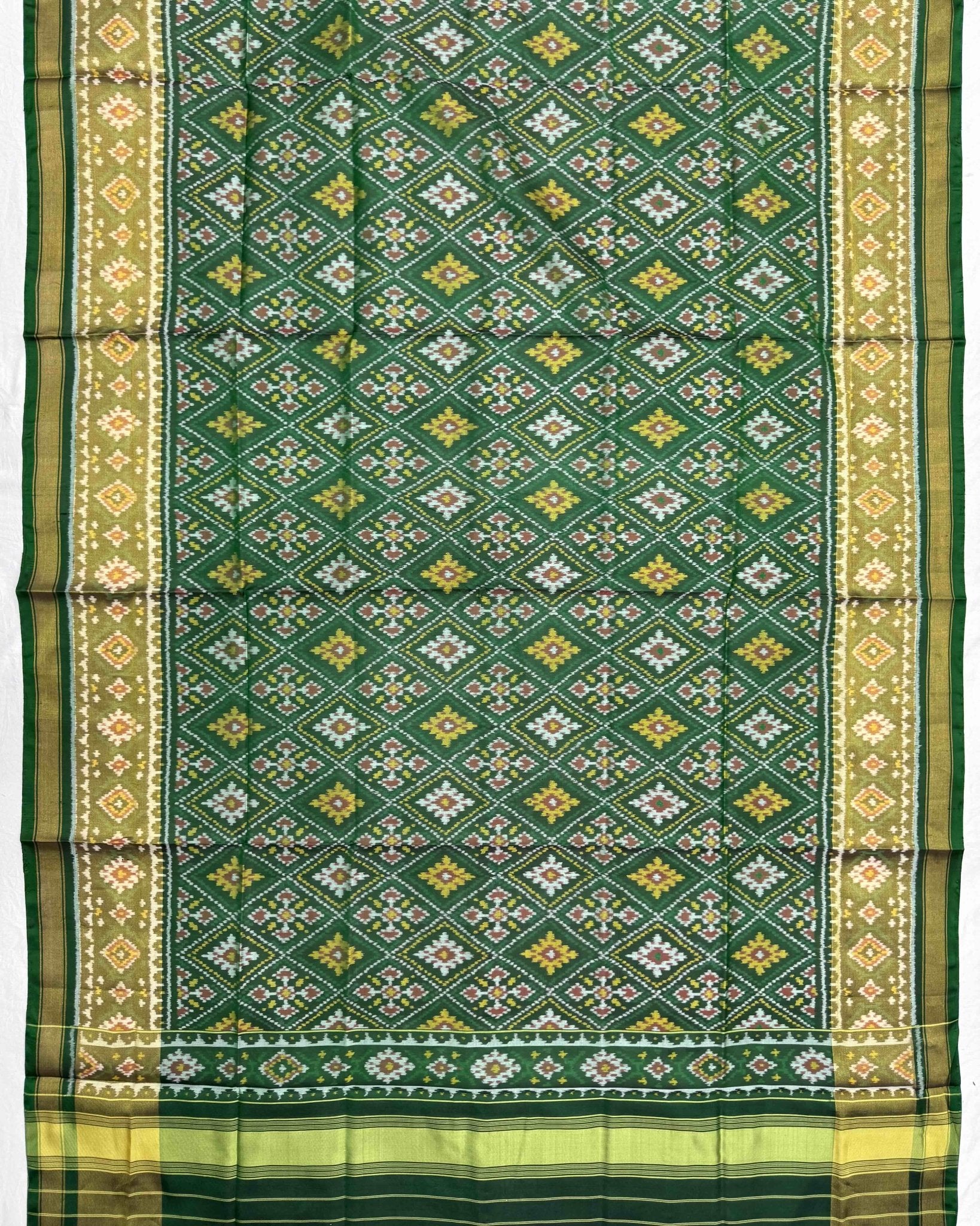 Green Panchanda Patola Dupatta - SindhoiPatolaArt
