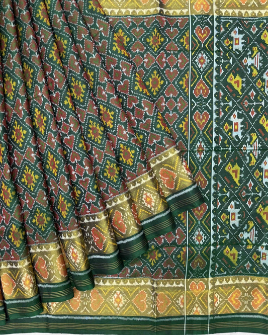 Green Panchanda Patola Saree - SindhoiPatolaArt