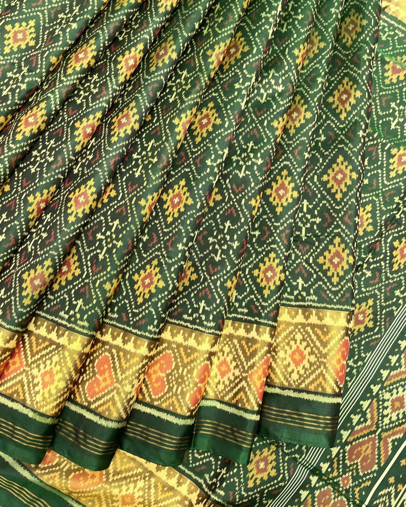 Green Panchanda Patola Saree - SindhoiPatolaArt