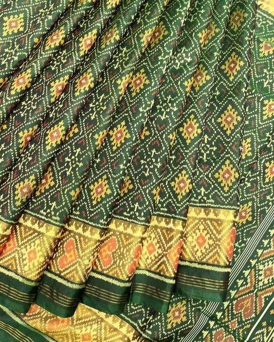 Green Panchanda Patola Saree - SindhoiPatolaArt