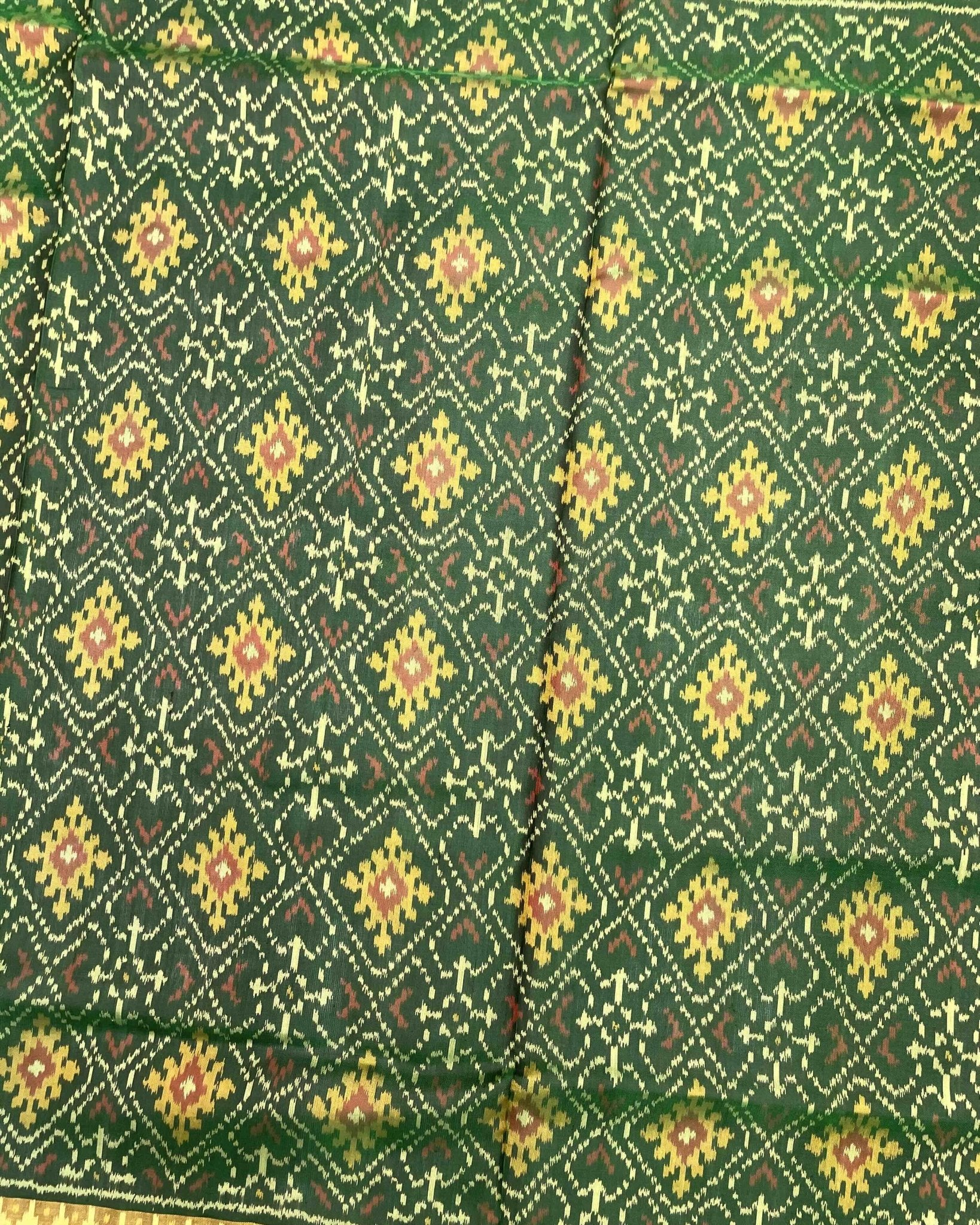 Green Panchanda Patola Saree - SindhoiPatolaArt
