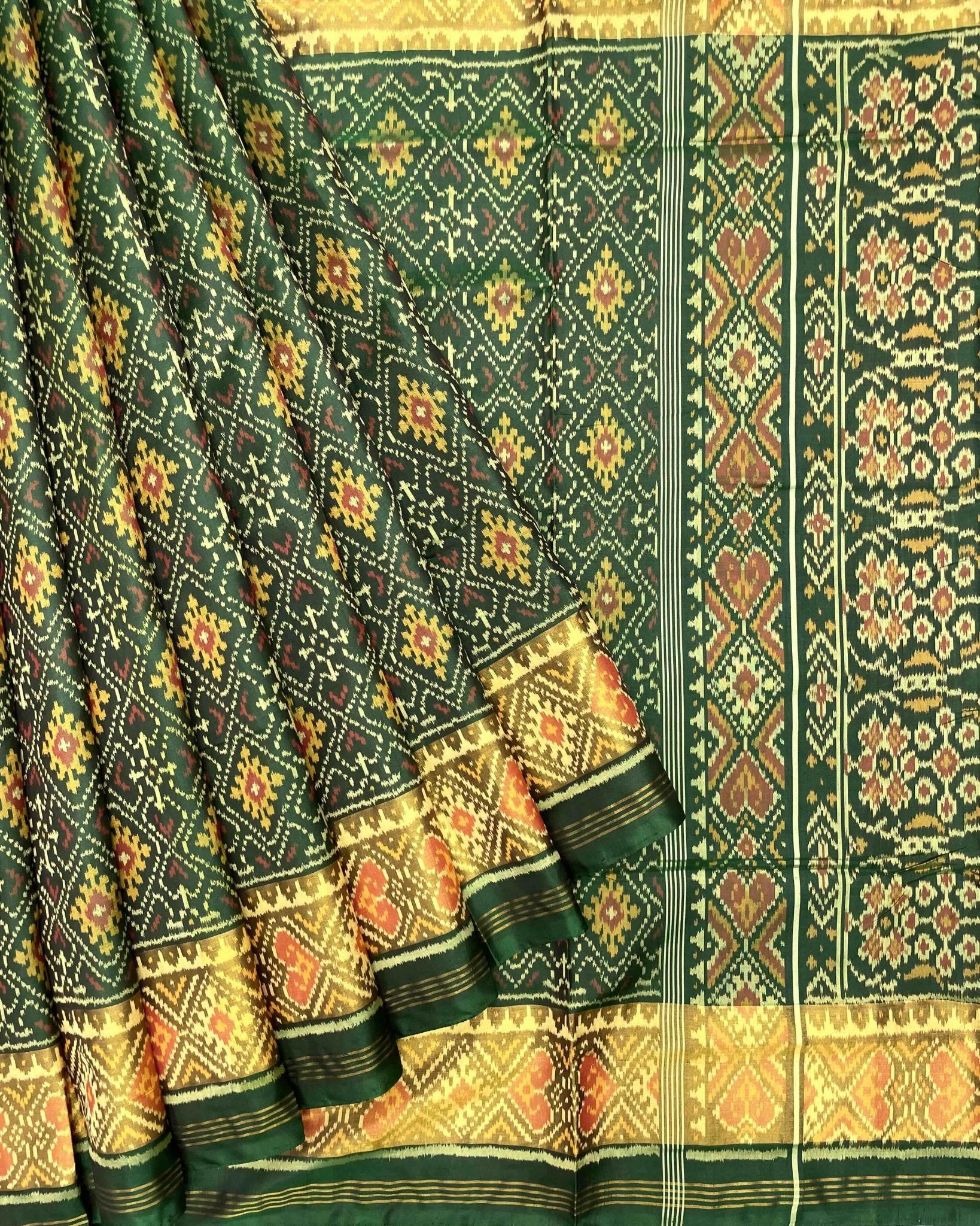 Green Panchanda Patola Saree - SindhoiPatolaArt