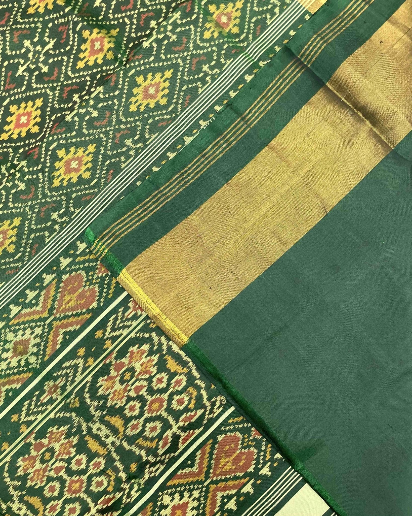 Green Panchanda Patola Saree - SindhoiPatolaArt