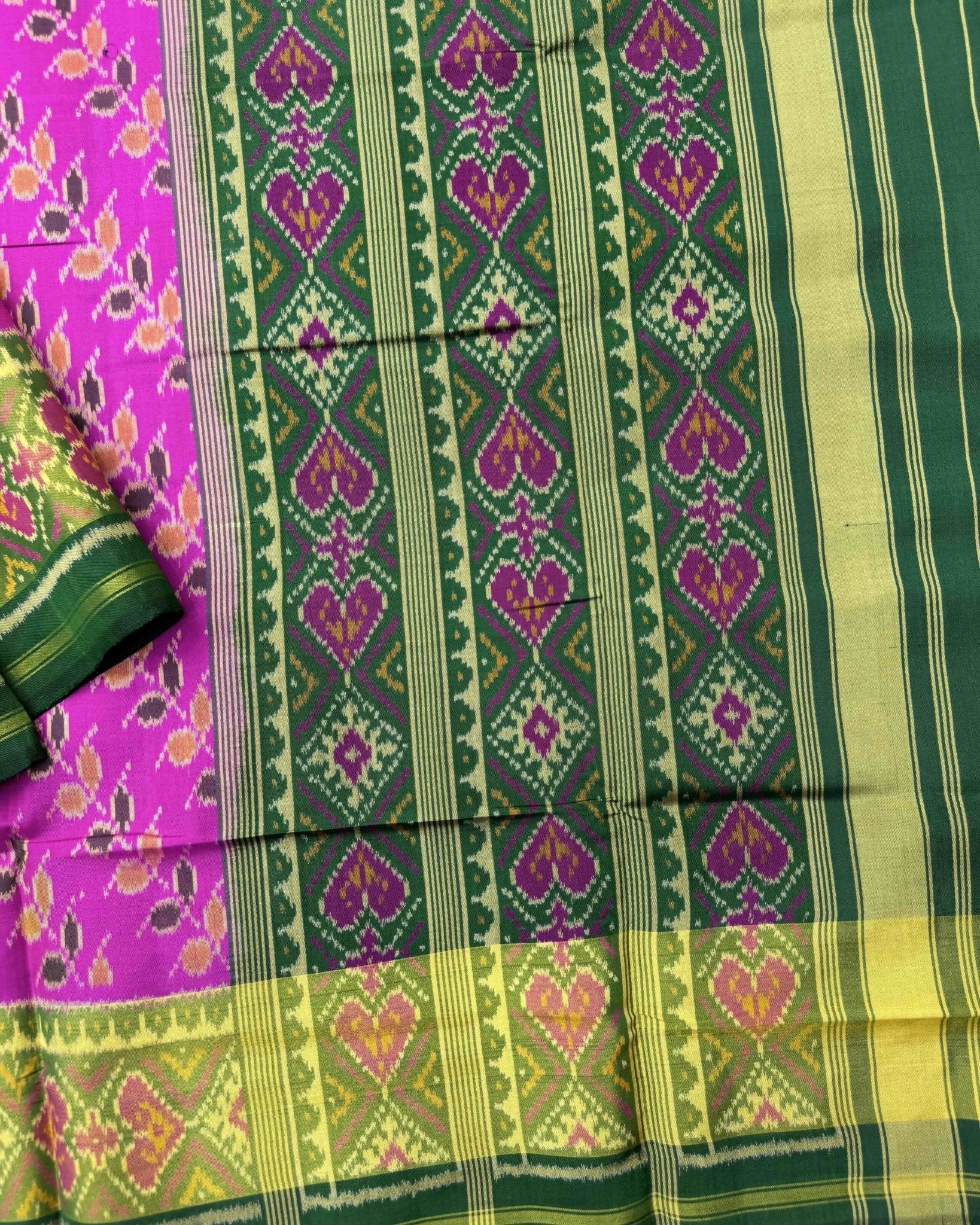 Green & Pink Leheriya Leaves Patola Saree - SindhoiPatolaArt