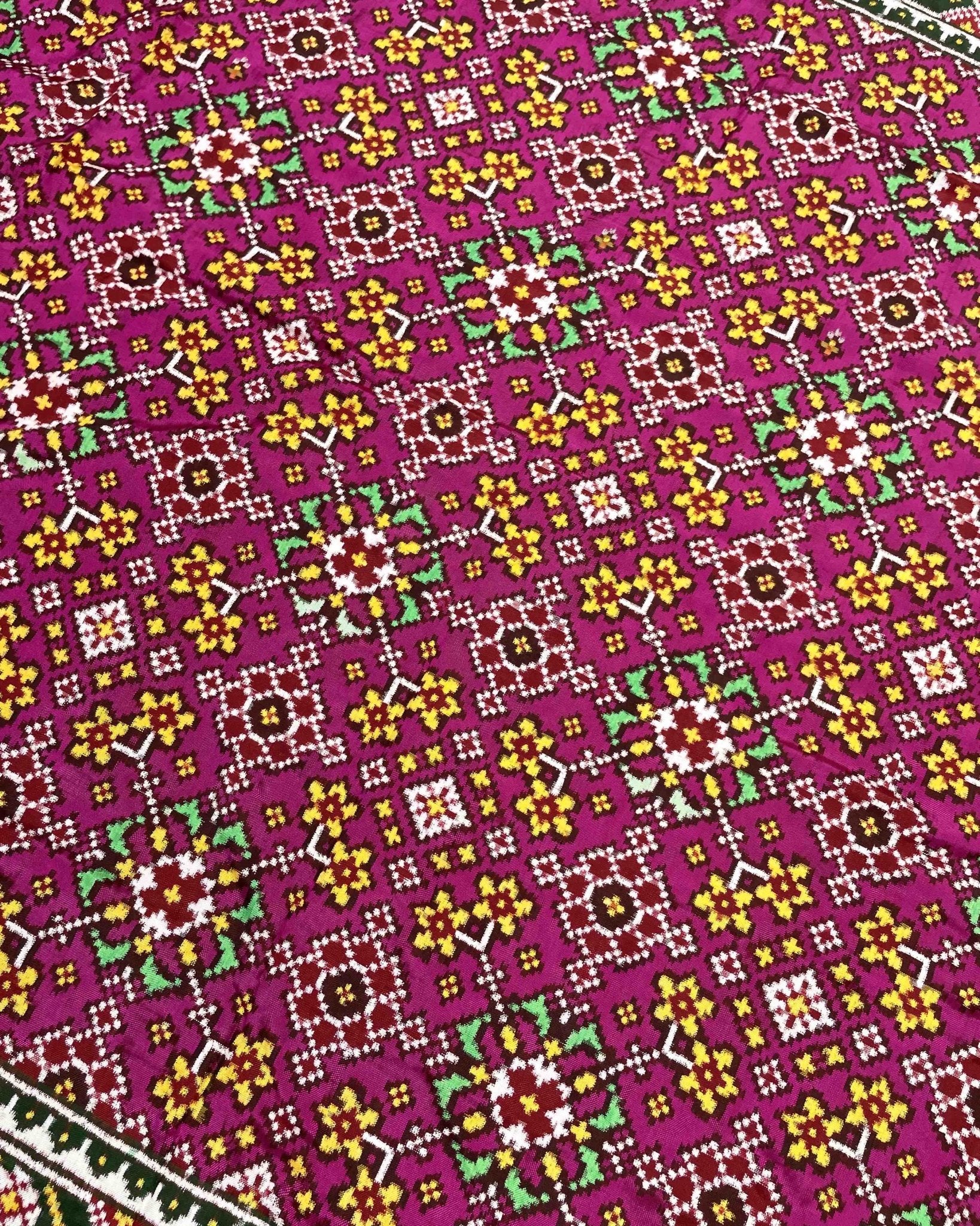 Green & Pink Navratan Double Ikat Patola Saree - SindhoiPatolaArt